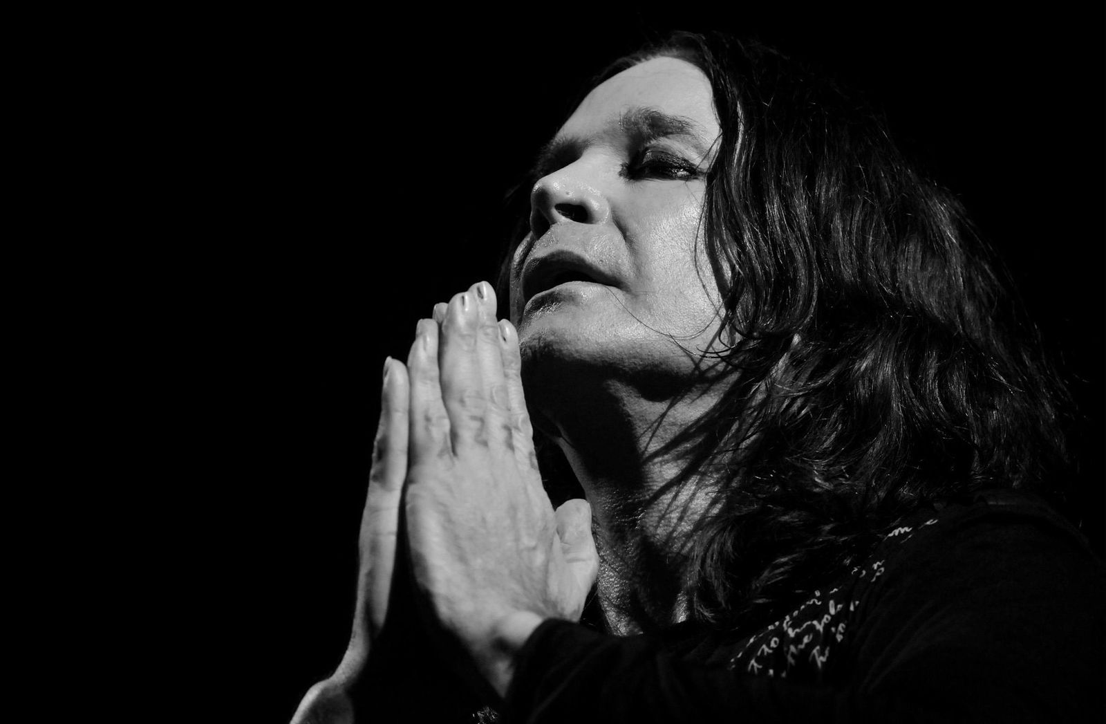 Erst vor wenigen Wochen stand er mit Black Sabbath ein letztes Mal auf der Bühne. Nun ist Ozzy Osbourne gestorben. (Foto von 2010)