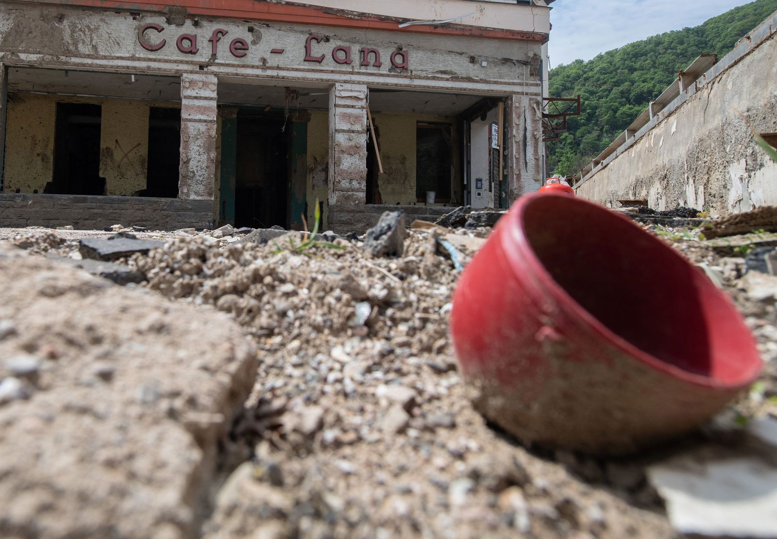 Vier Jahre nach der Flutkatastrophe haben viele Menschen mit psychischen Folgen zu kämpfen. (Symbolbild)