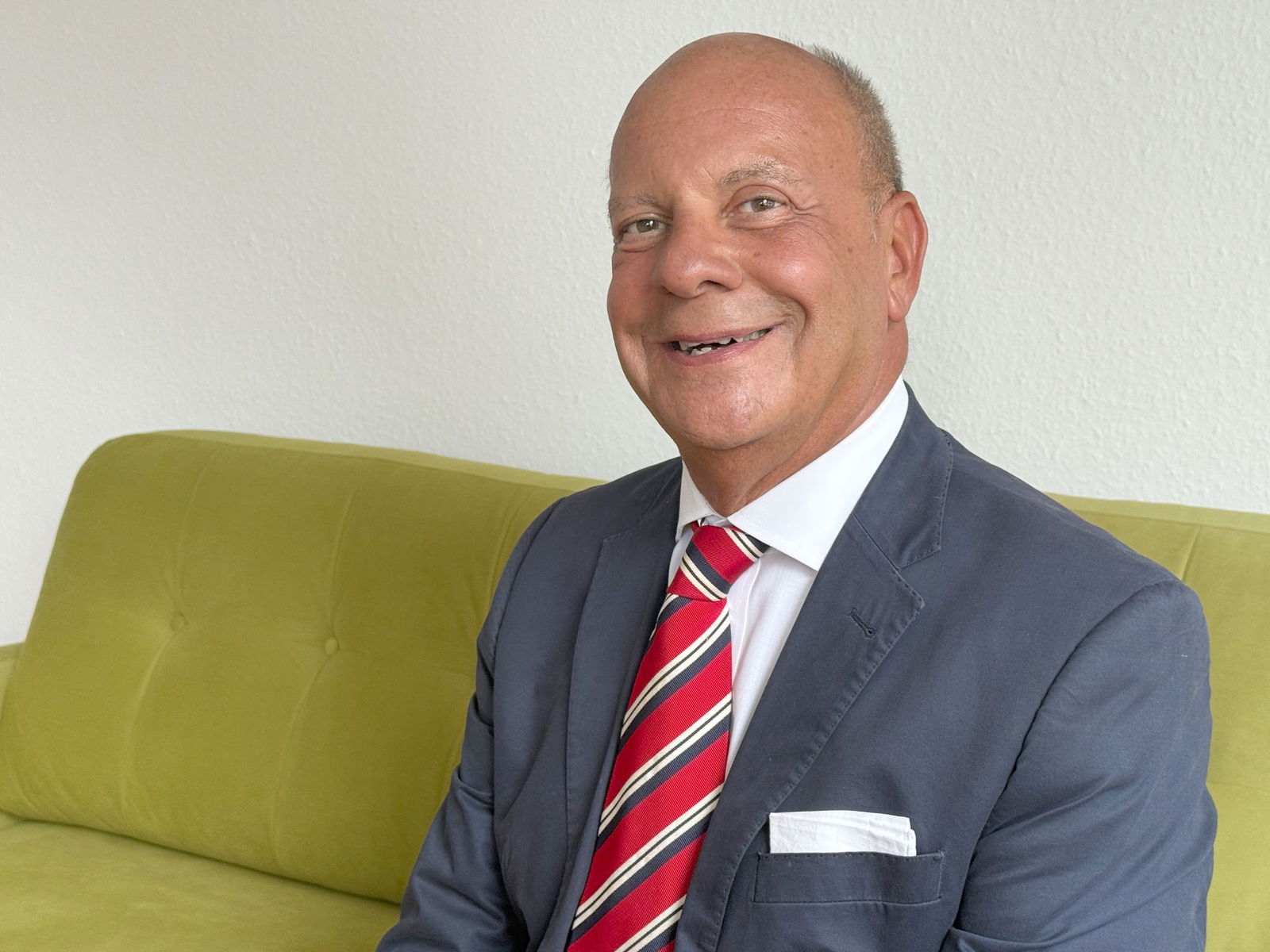 Michael Hartmann freut sich über seine neue Aufgabe: Antziganismusbeauftragter des Landes Rheinland-Pfalz. 