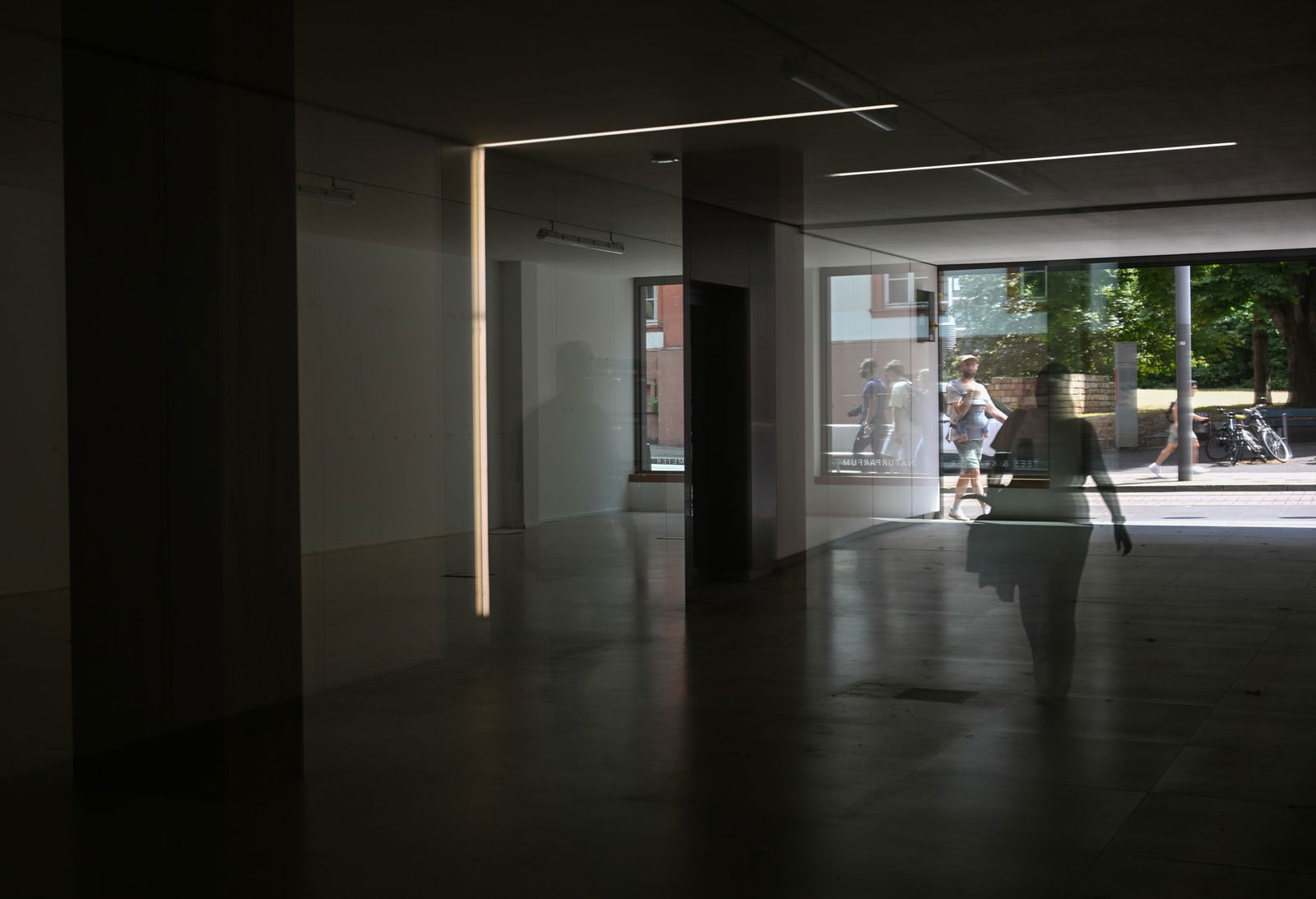 Die Menschen müssen sich an eine gewissen Fluktuation in den Innenstädten gewöhnen, sagt Wirtschaftsministerin Daniela Schmitt (FDP). 