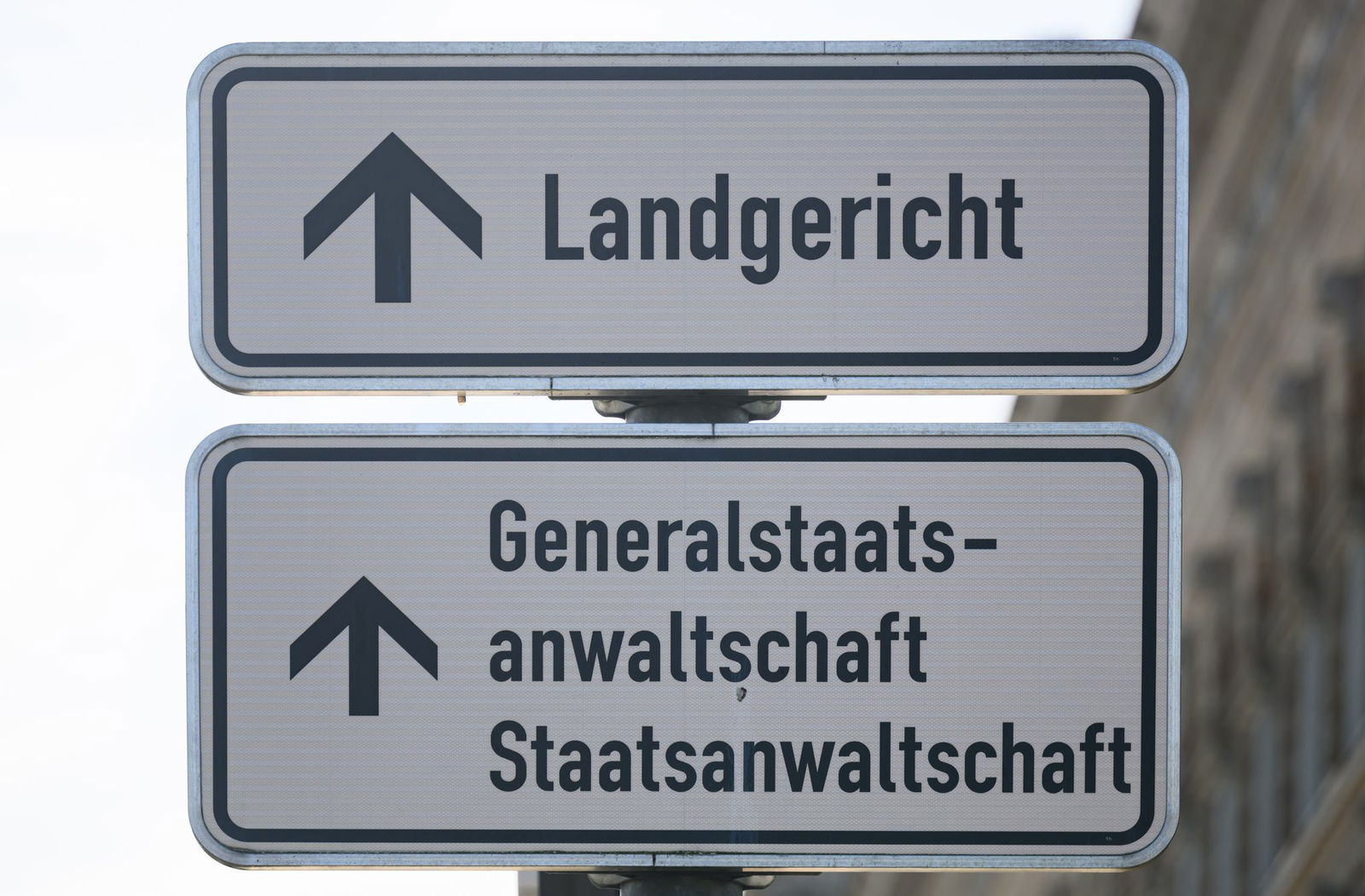 Die deutschen Staatsanwaltschaften müssen aus Sicht des Richterbunds unabhängiger werden. (Archivbild)