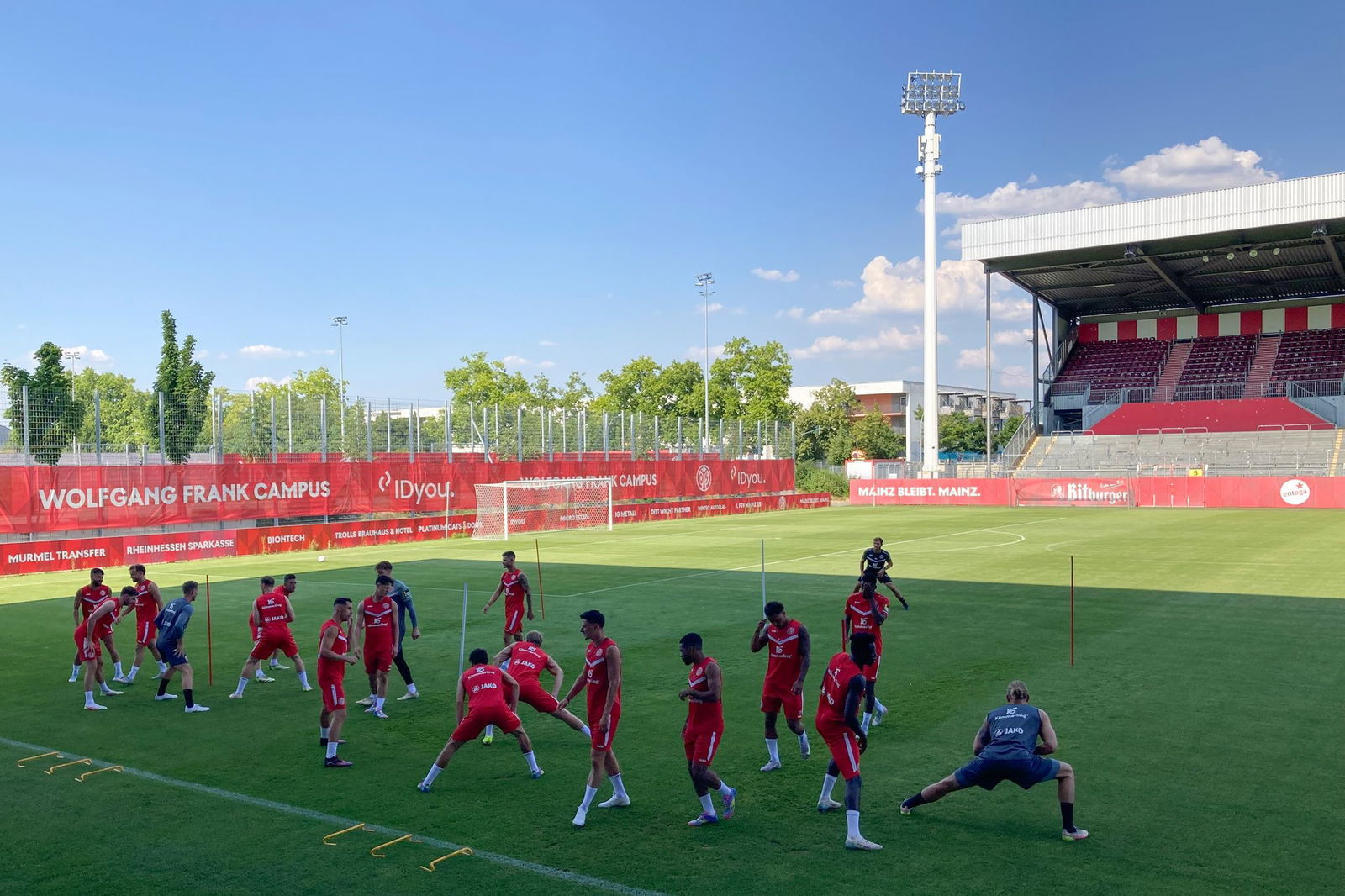Der FSV Mainz 05 ist in die Vorbereitung auf die neue Bundesliga-Saison gestartet.