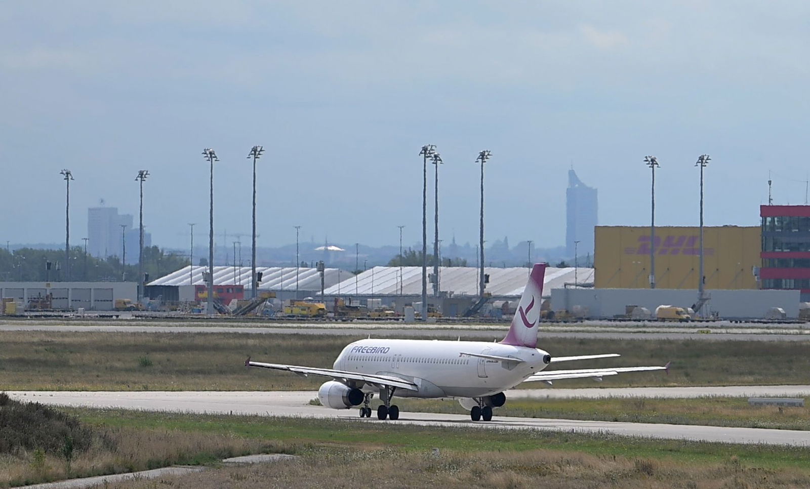 Am Flughafen Leipzig/Halle ist ein Abschiebeflug mit dem Ziel Bagdad gestartet.