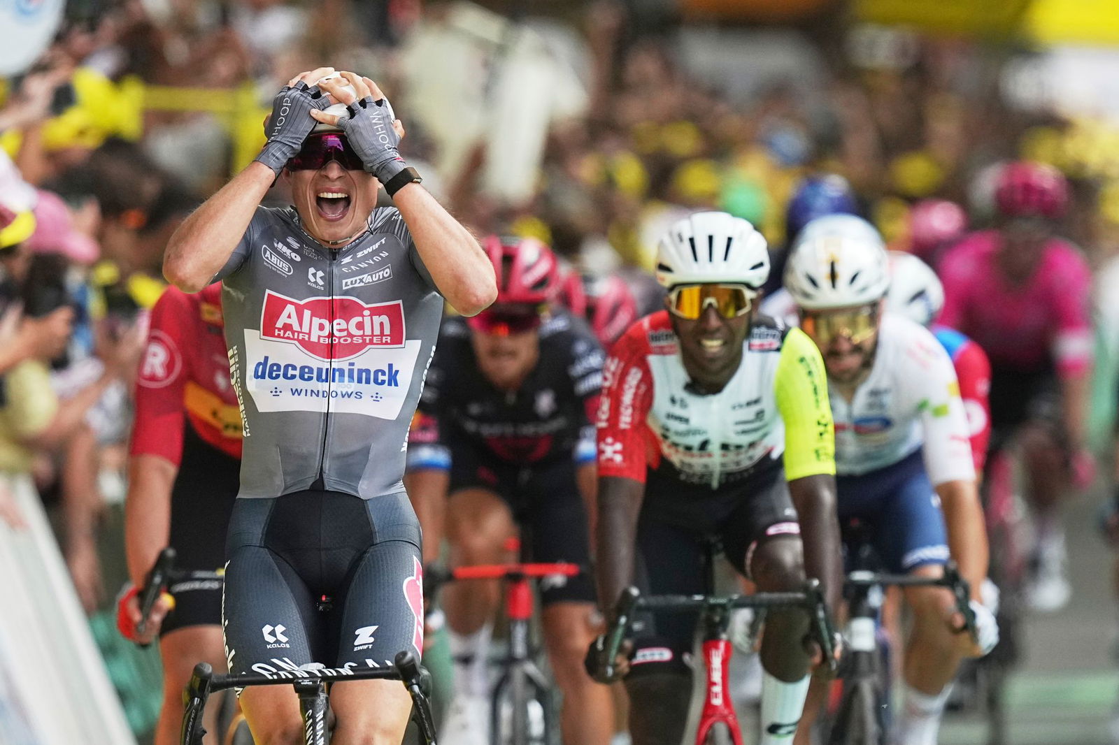 Jasper Philipsen gewann die Auftaktetappe der Tour de France.