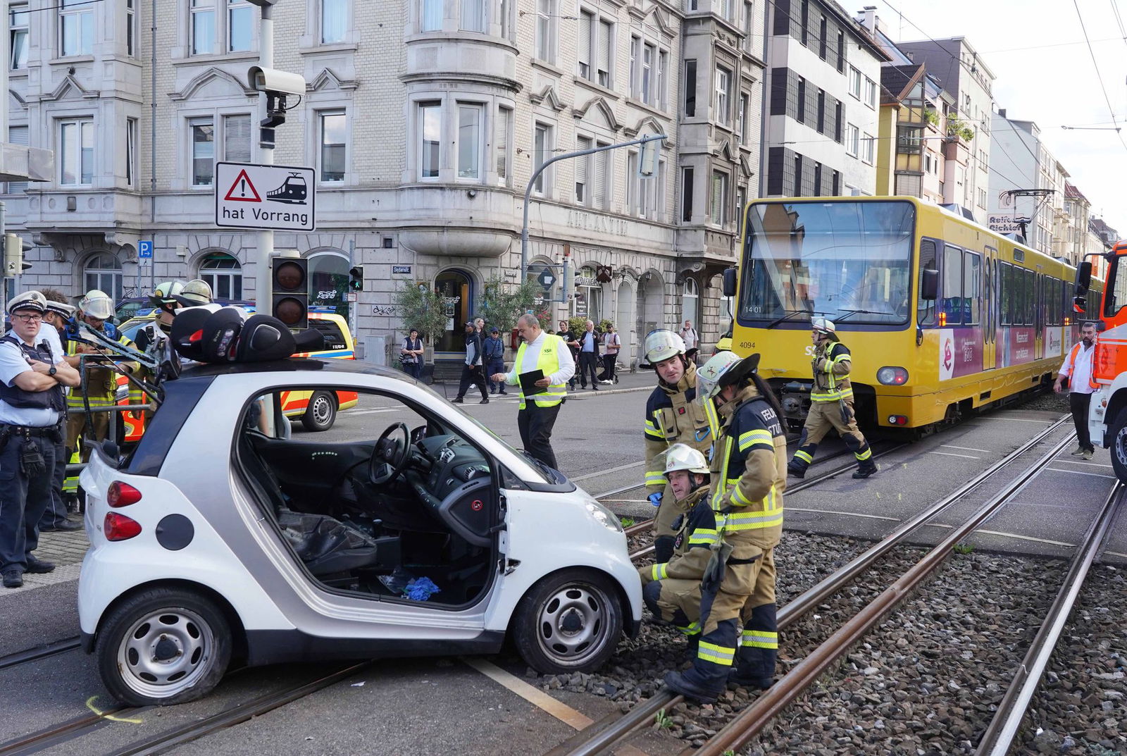 Der Unfall hatte sich nahe der oberirdischen Haltestelle Metzstraße ereignet. 
