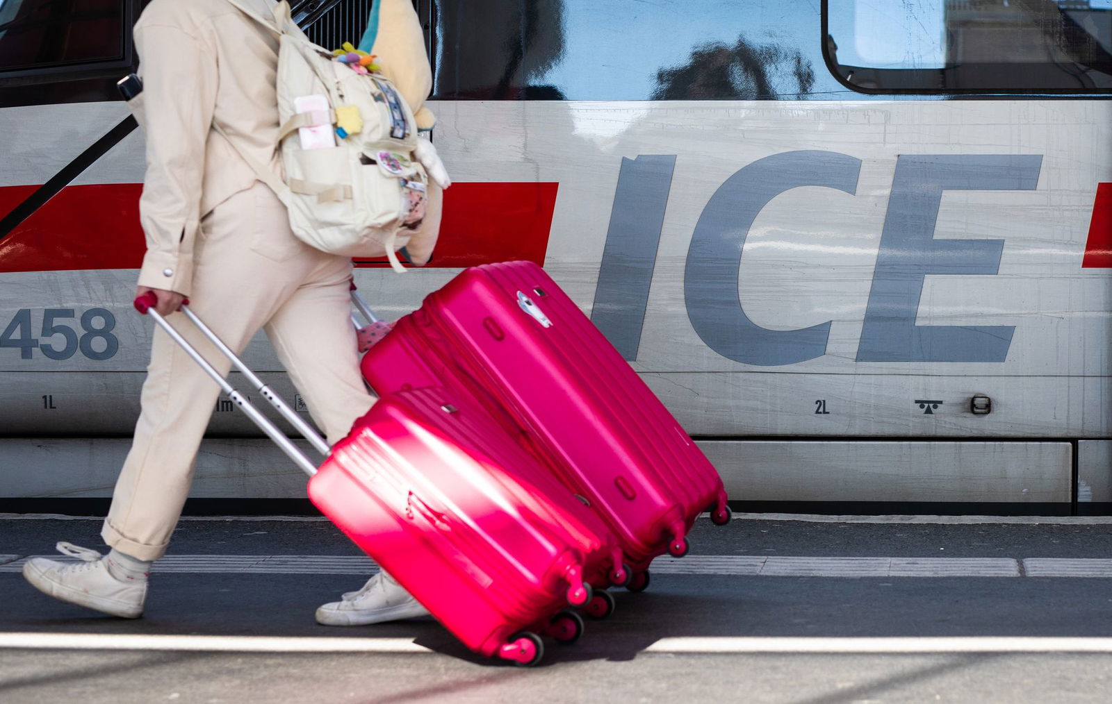 Die Bahn empfiehlt, die Hauptreisezeiten zu meiden. (Archivbild)