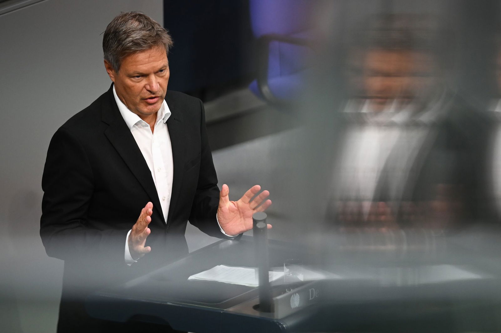 Ex-Vizekanzler Habeck will Abstand vom Politikbetrieb finden. (Archivbild)