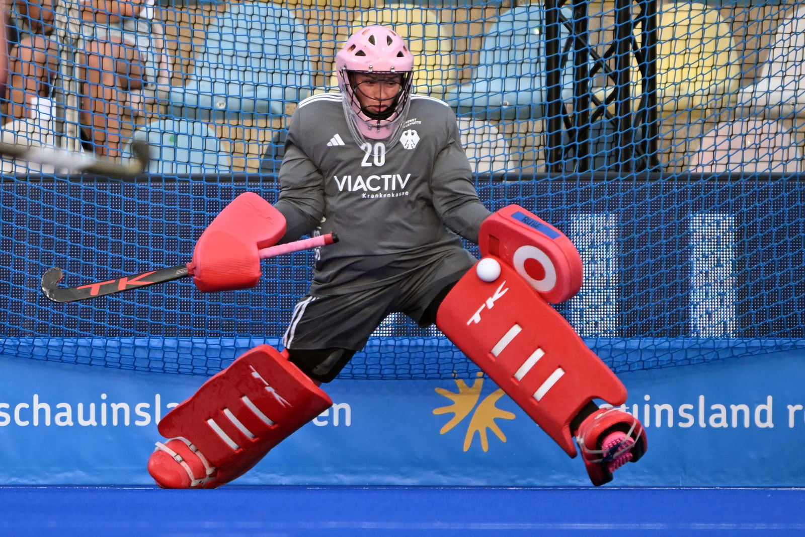 Julia Sonntag konnte einen Siebenmeter abwehren.