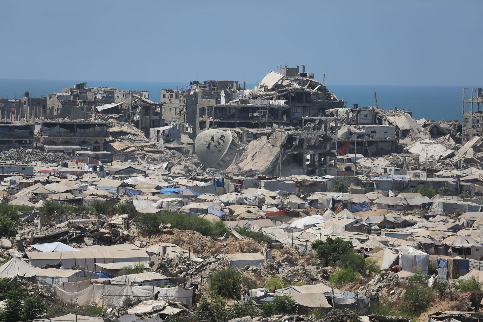 Vor der geplanten Offensive soll die dicht bewohnte Stadt Gaza geräumt werden. (Archivbild)