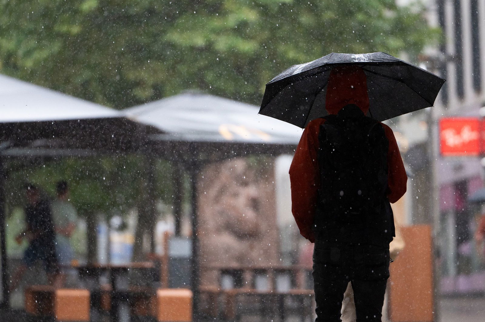 Der Regen ist zurück. (Symbolbild)