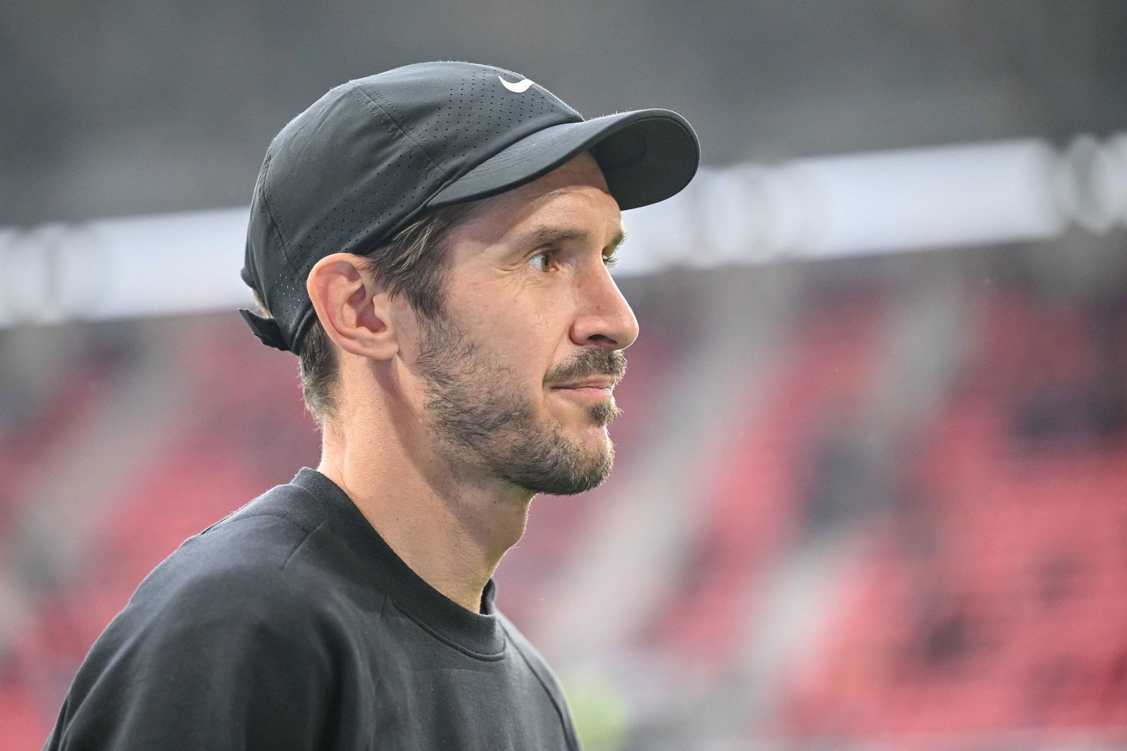Julian Schuster gewann ein Testspiel mit dem SC Freiburg deutlich gegen den Hamburger SV.