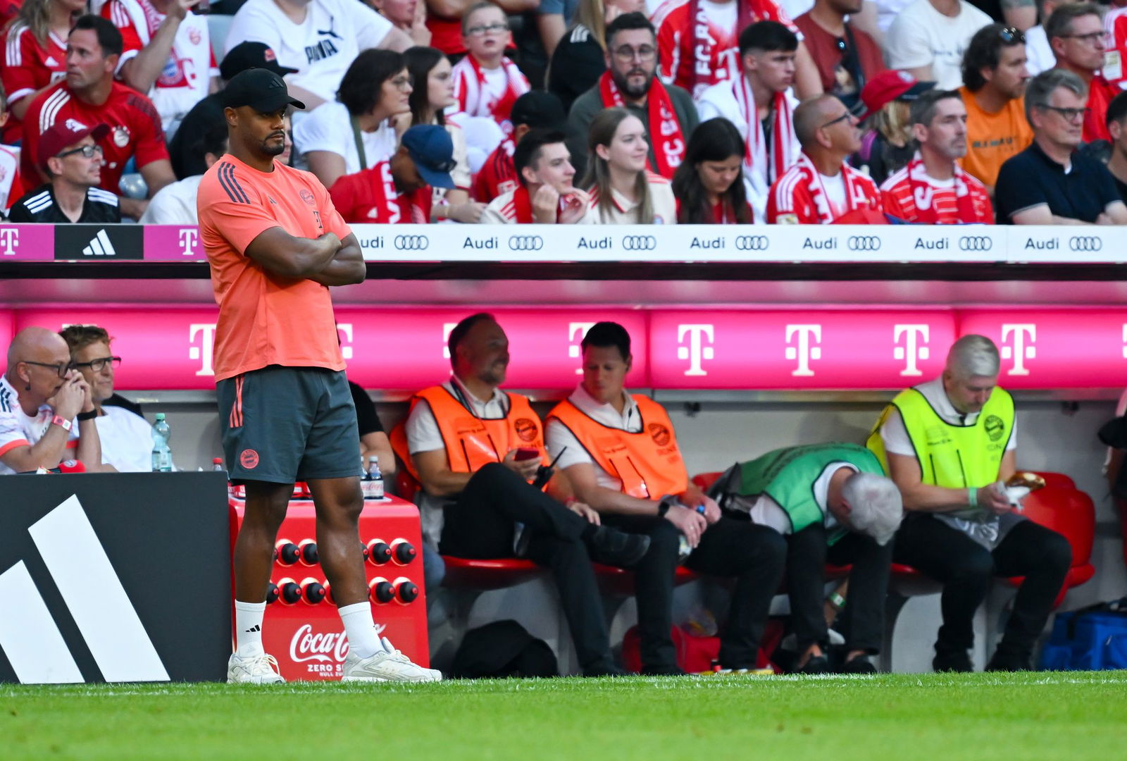 Ließ Wanner gegen Lyon von Beginn an ran: Trainer Vincent Kompany.