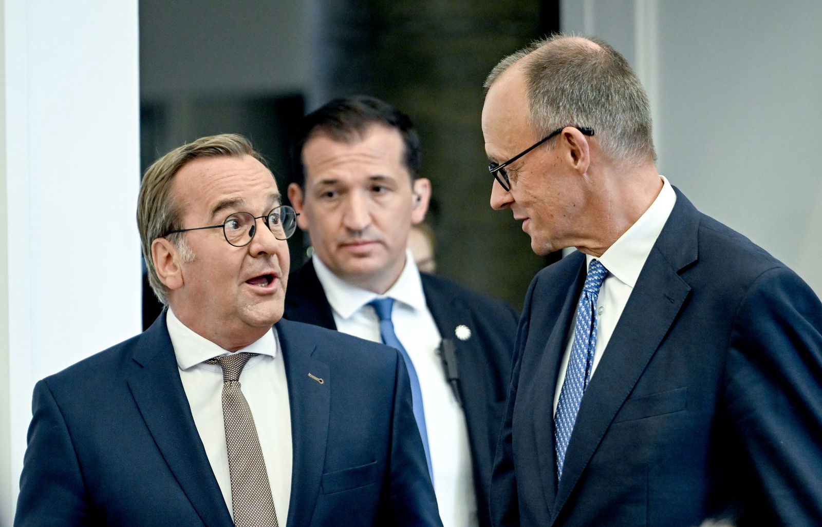 Pressekonferenz nach Kabinettssitzung im Bendlerblock