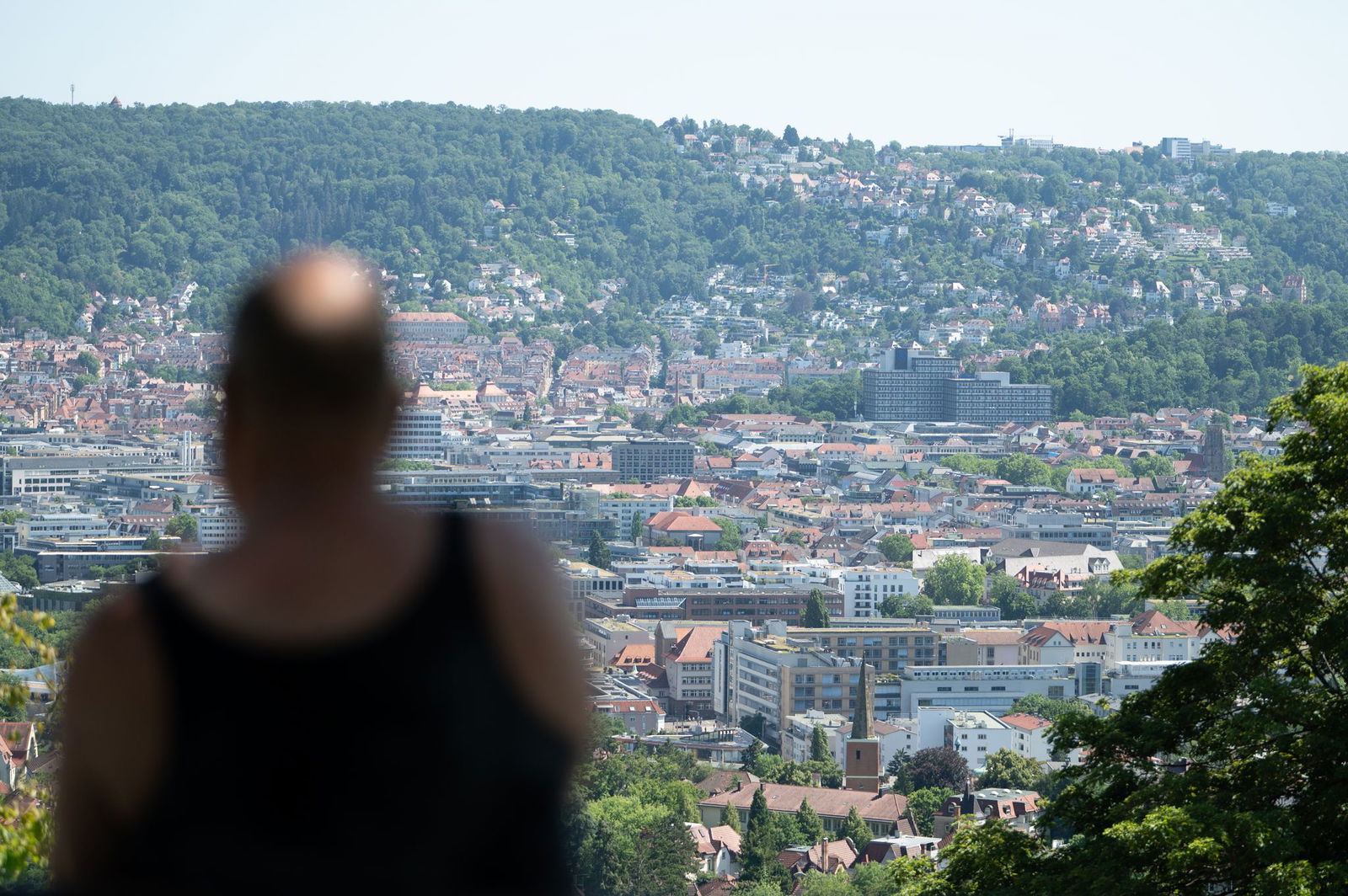 In den Großstädten Baden-Württembergs, wie hier in Stuttgart, belastet die Hitze die Menschen noch stärker als auf dem Land. (Archivbild)