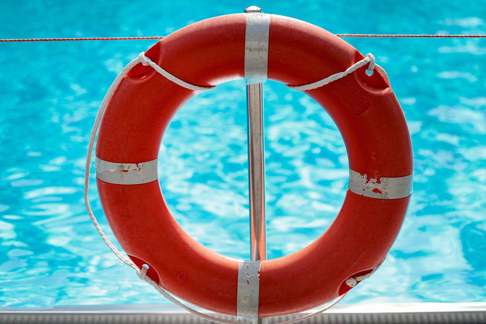 Einbrüche in zwei Schwimmbäder in Rheinland-Pfalz. (Symbolbild)