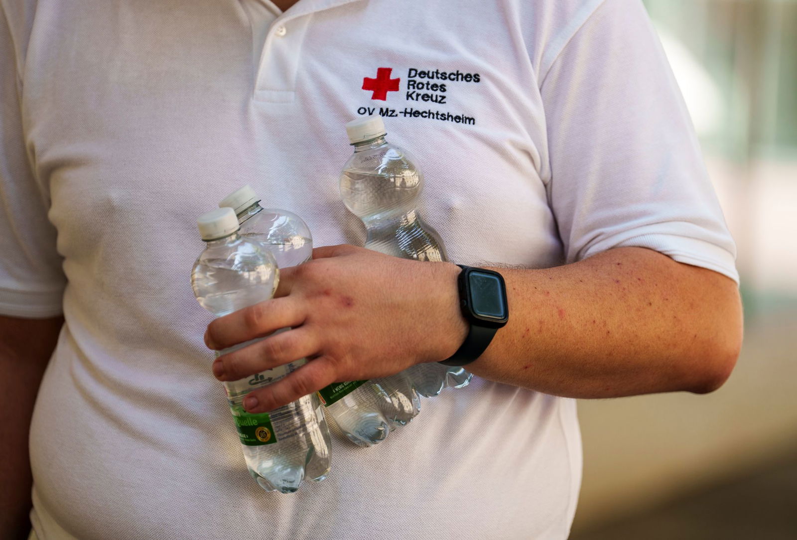 Seit diesem Sommer fahren Ehrenamtliche an heißen Tagen mit dem Hitzebus durch Mainz.