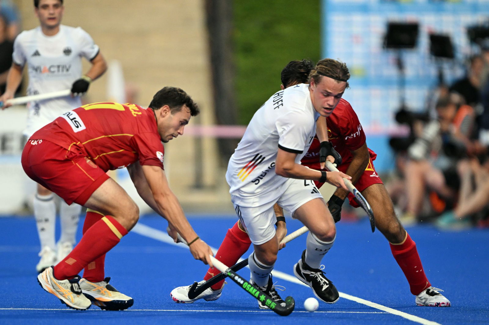 Spanien war der erwartet schwere Gegner.