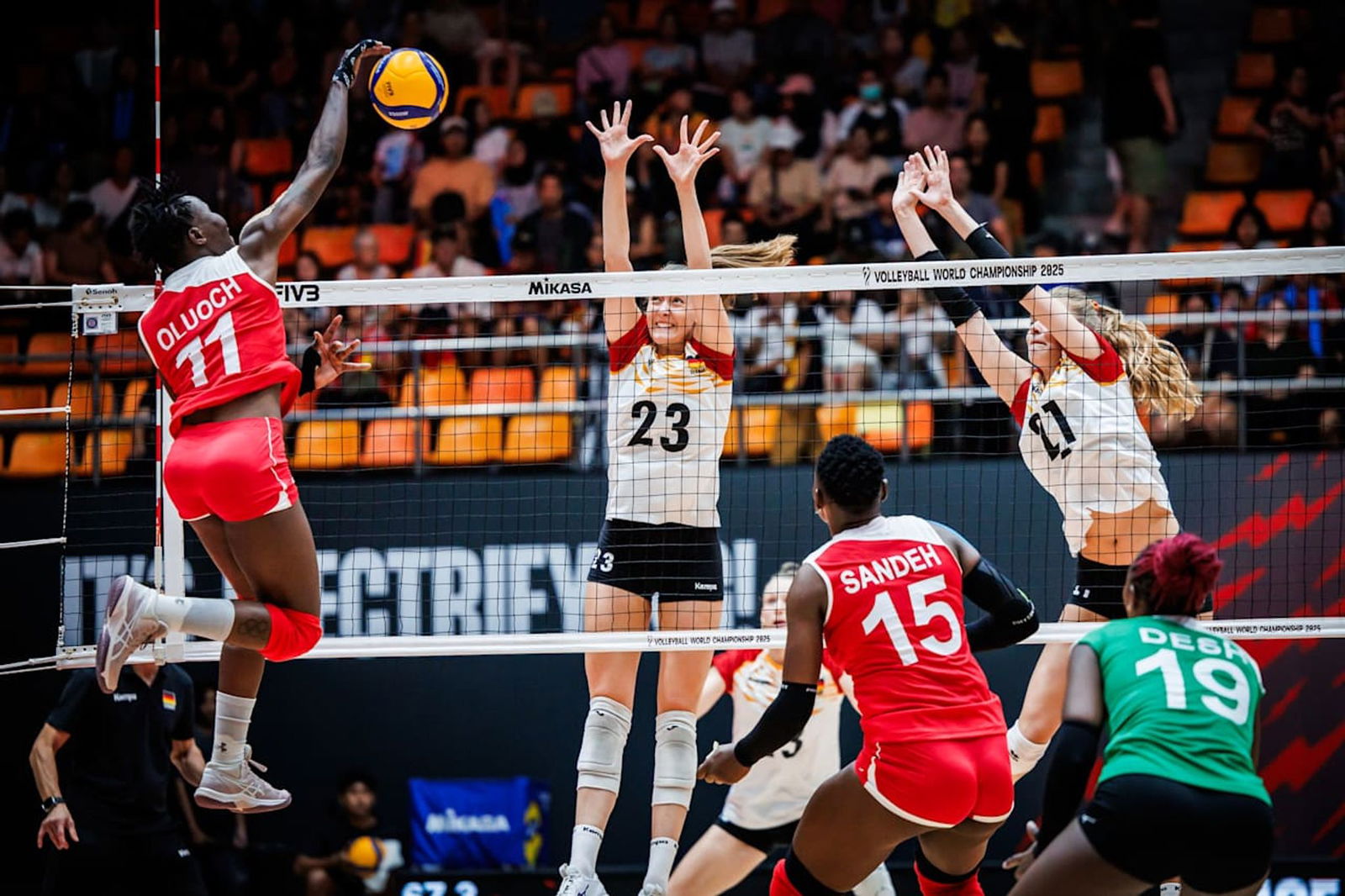 Im Block hatte das deutsche Team zunächst Probleme.