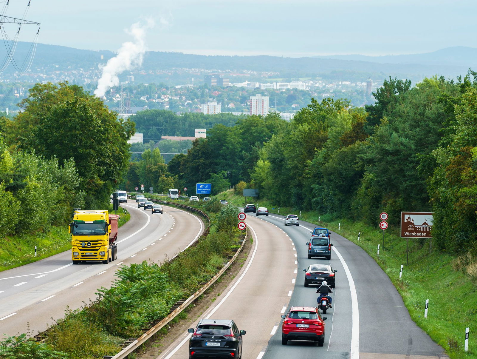 Der Ausbau der Autobahn ist seit Jahren heftig umstritten. (Archivbild)