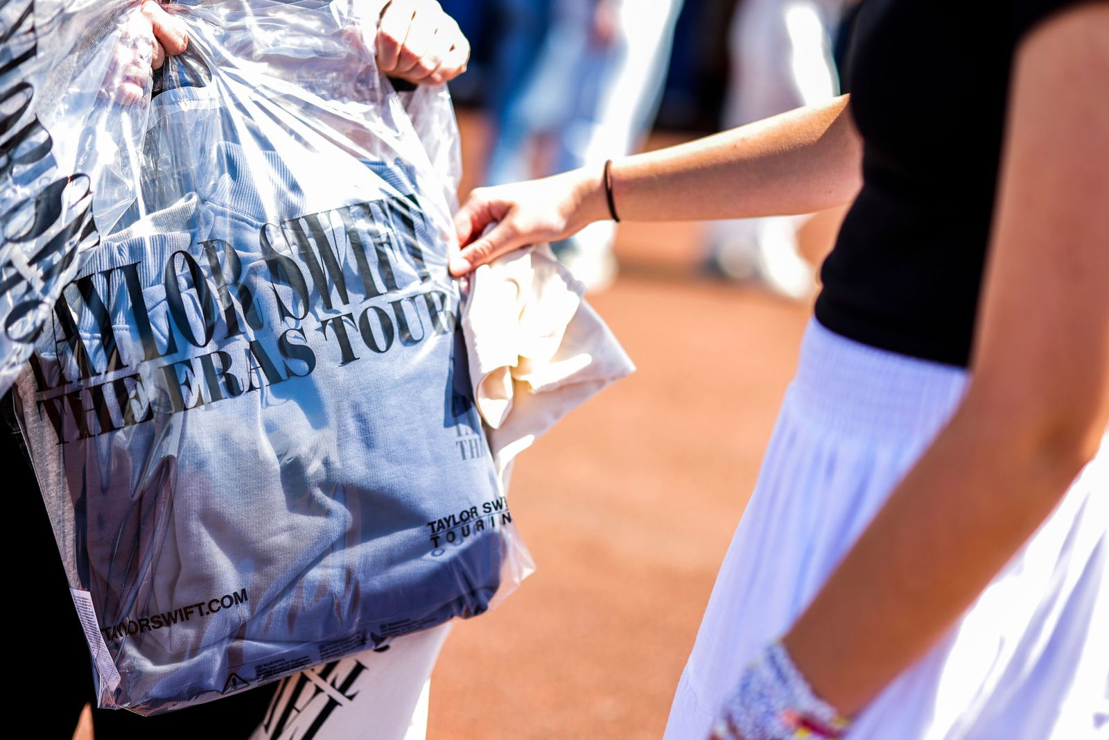 Viele Fans deckten sich bei Taylor Swift mit Merch ein. (Archivbild)