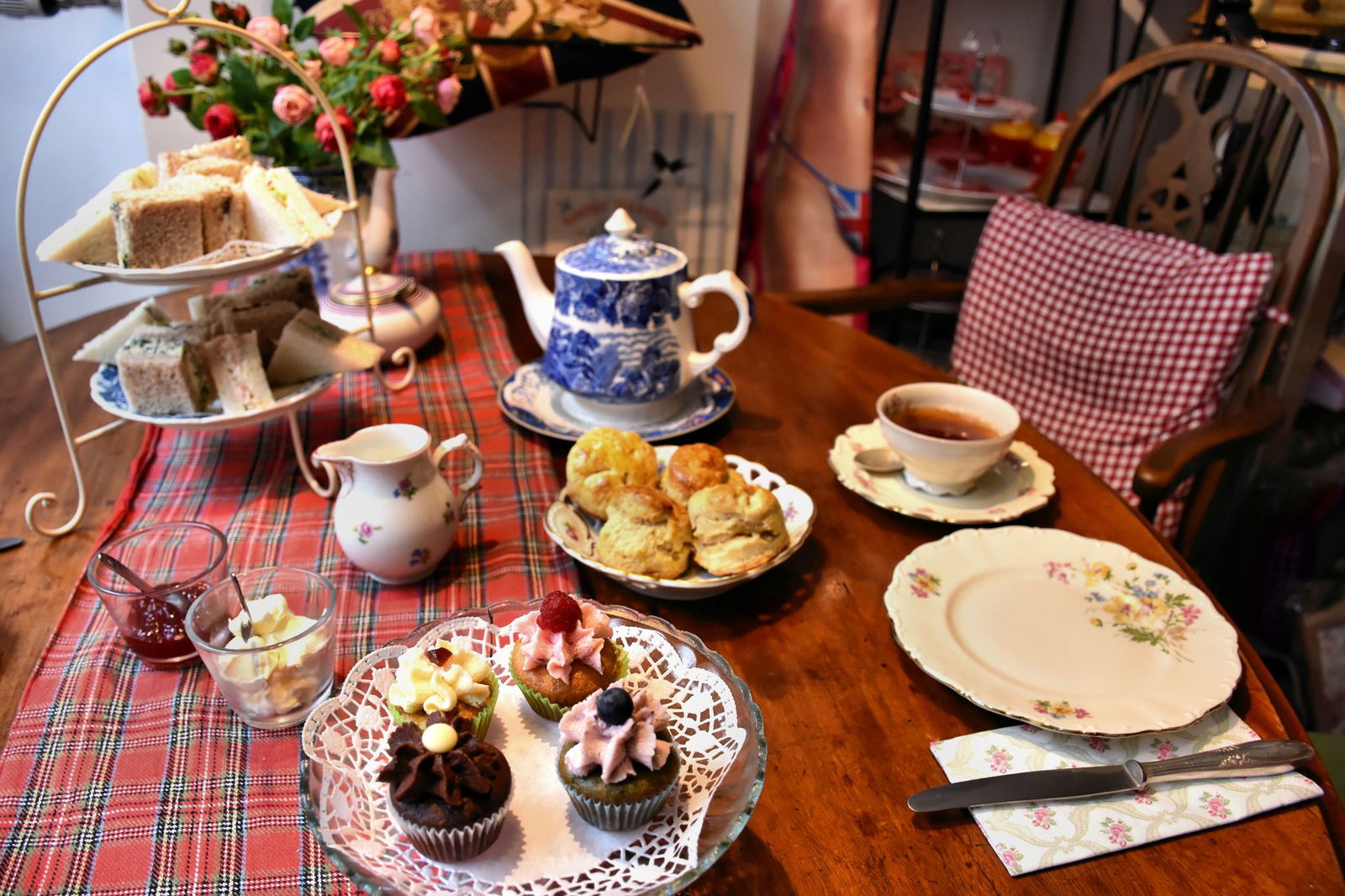Einen Afternoon Tea gibt es auch in einigen Hotels in Rheinland-Pfalz. (Archivbild)