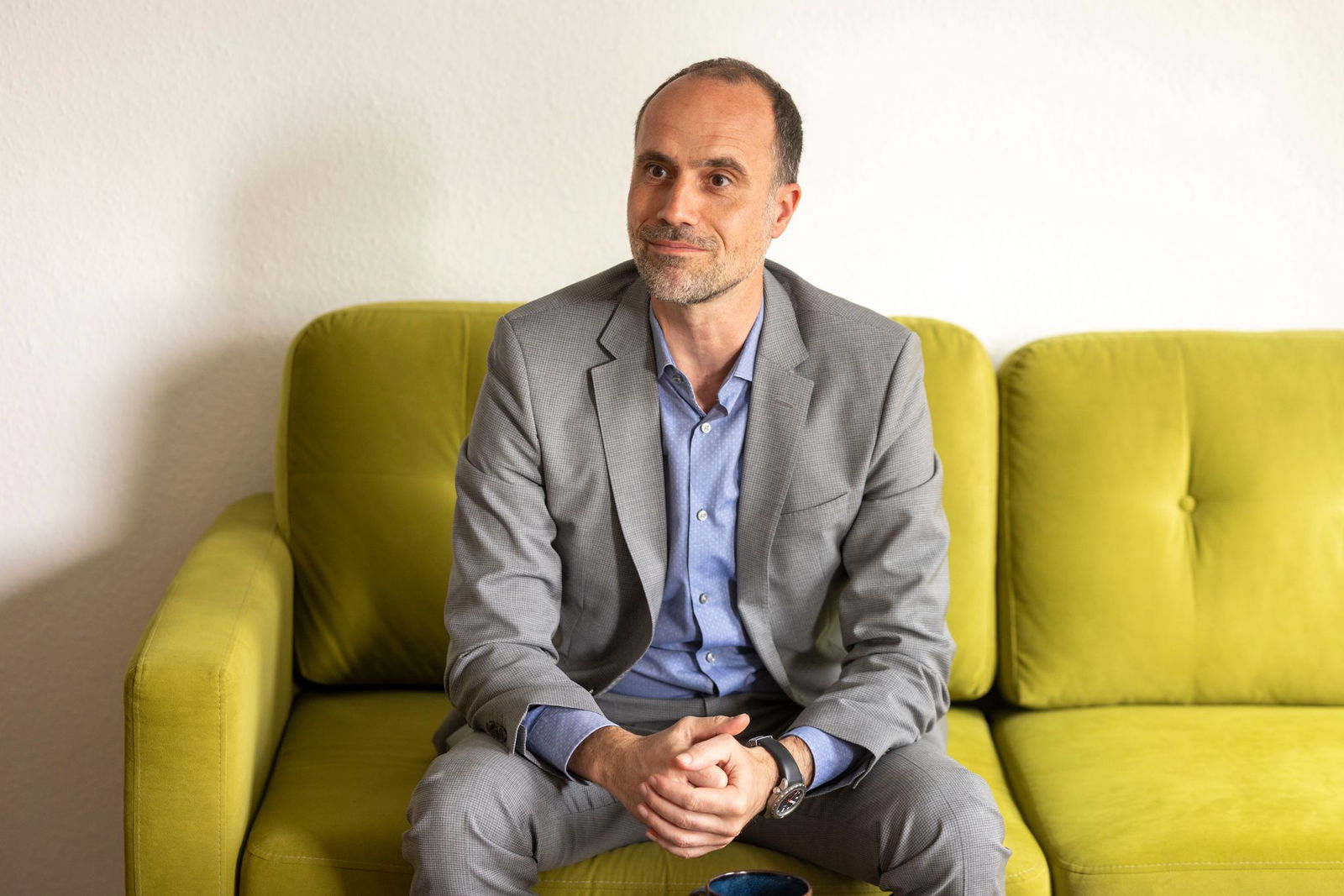 Gesundheitsminister Clemens Hoch (SPD) ist überzeugt, dass Häppi den Patienten nutzt. (Archivbild)