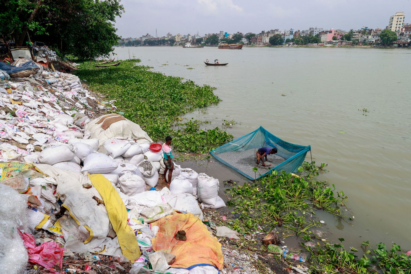 Viele Entwicklungsländer haben bislang keine effektiven Recycling-Möglichkeiten. (Archivbild)