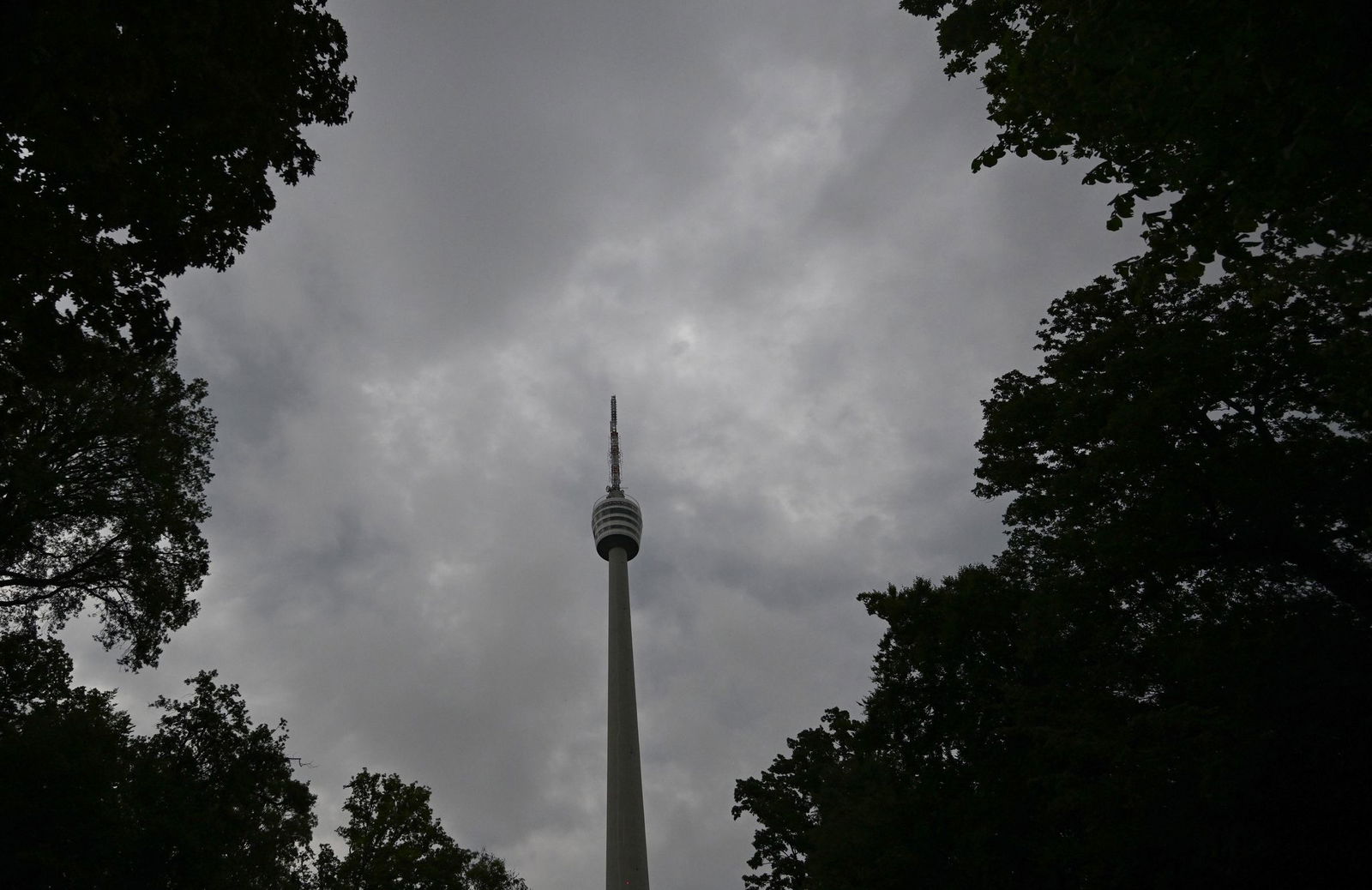 Die Menschen im Südwesten müssen sich auf unbeständiges Wetter einstellen.