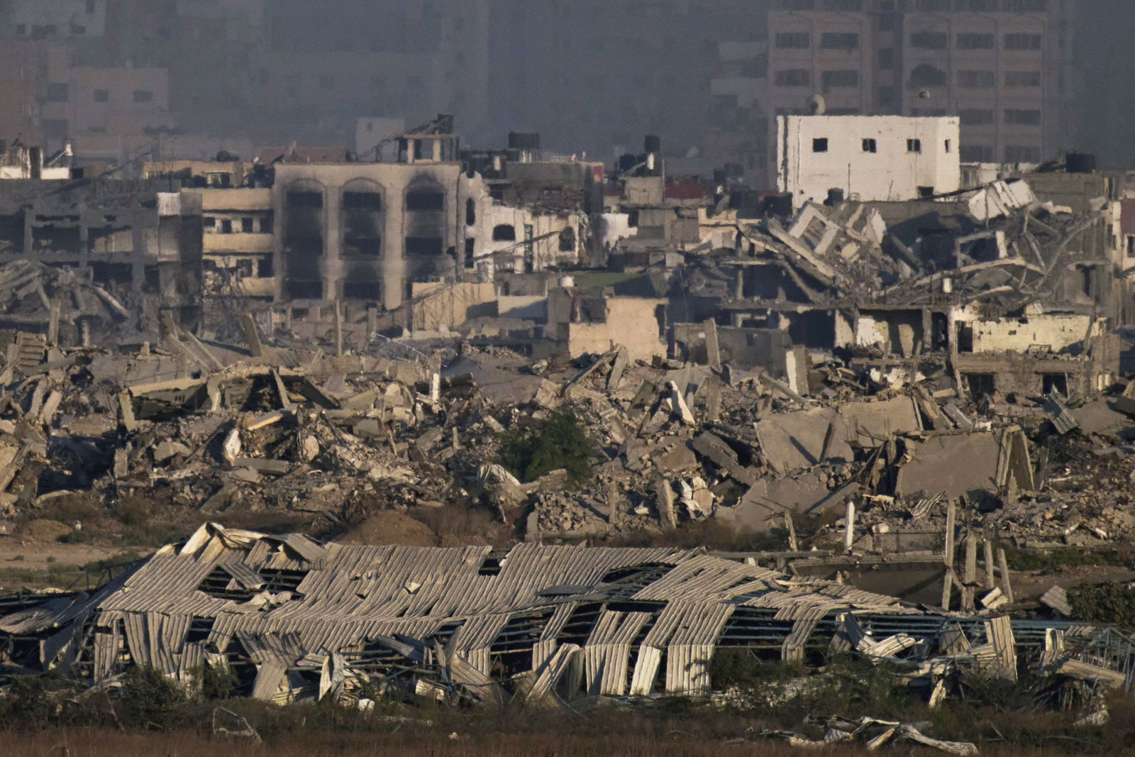 Wegen der katastrophalen Lage im Gazastreifen hat die EU-Kommission eine Einschränkung der Zusammenarbeit mit Israel vorgeschlagen.