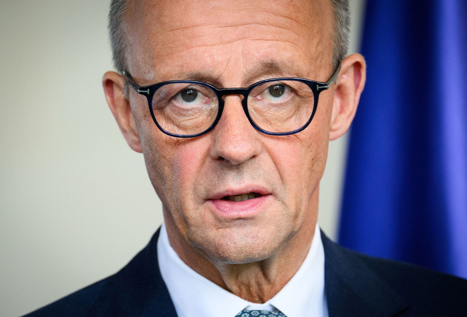 Kanzler Friedrich Merz versucht, die Wogen im Streit über die Nahost-Politik zu glätten. (Archivbild)