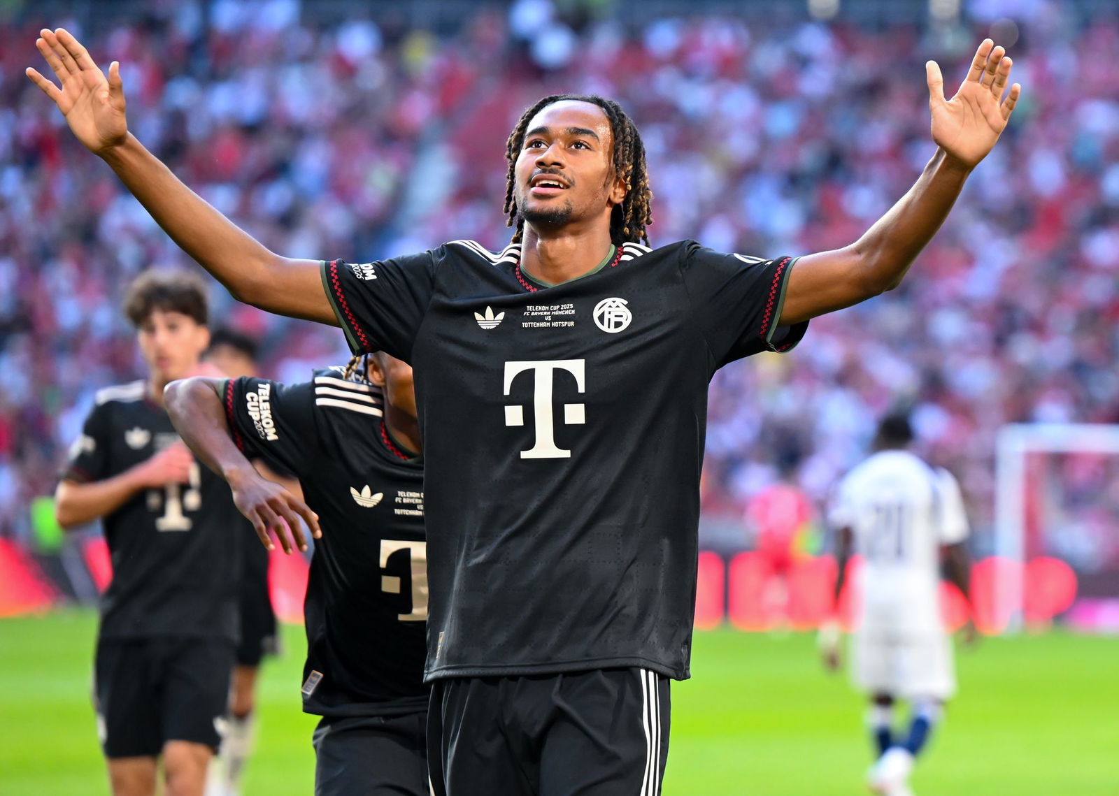 Talent Jonah Kusi-Asare jubelte auch als Torschütze.