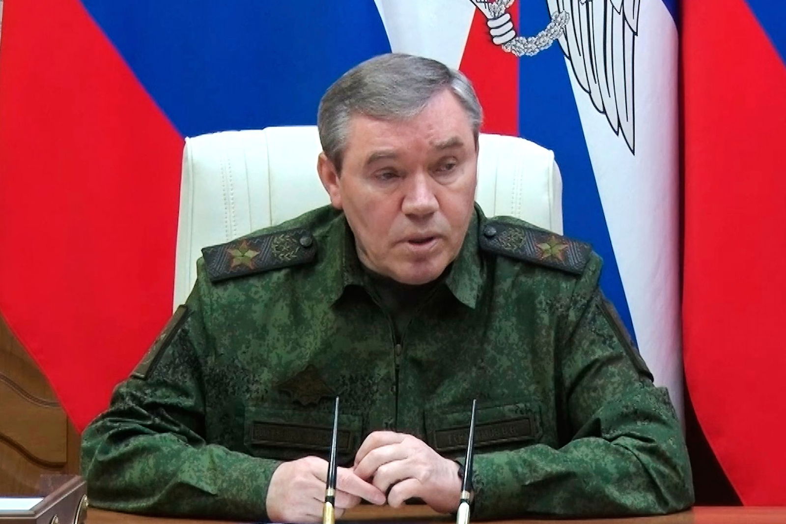 Der russische Generalstabschef Waleri Gerassimow kündigt Angriffe gegen die Ukraine auf gesamter Front bis Herbst an.