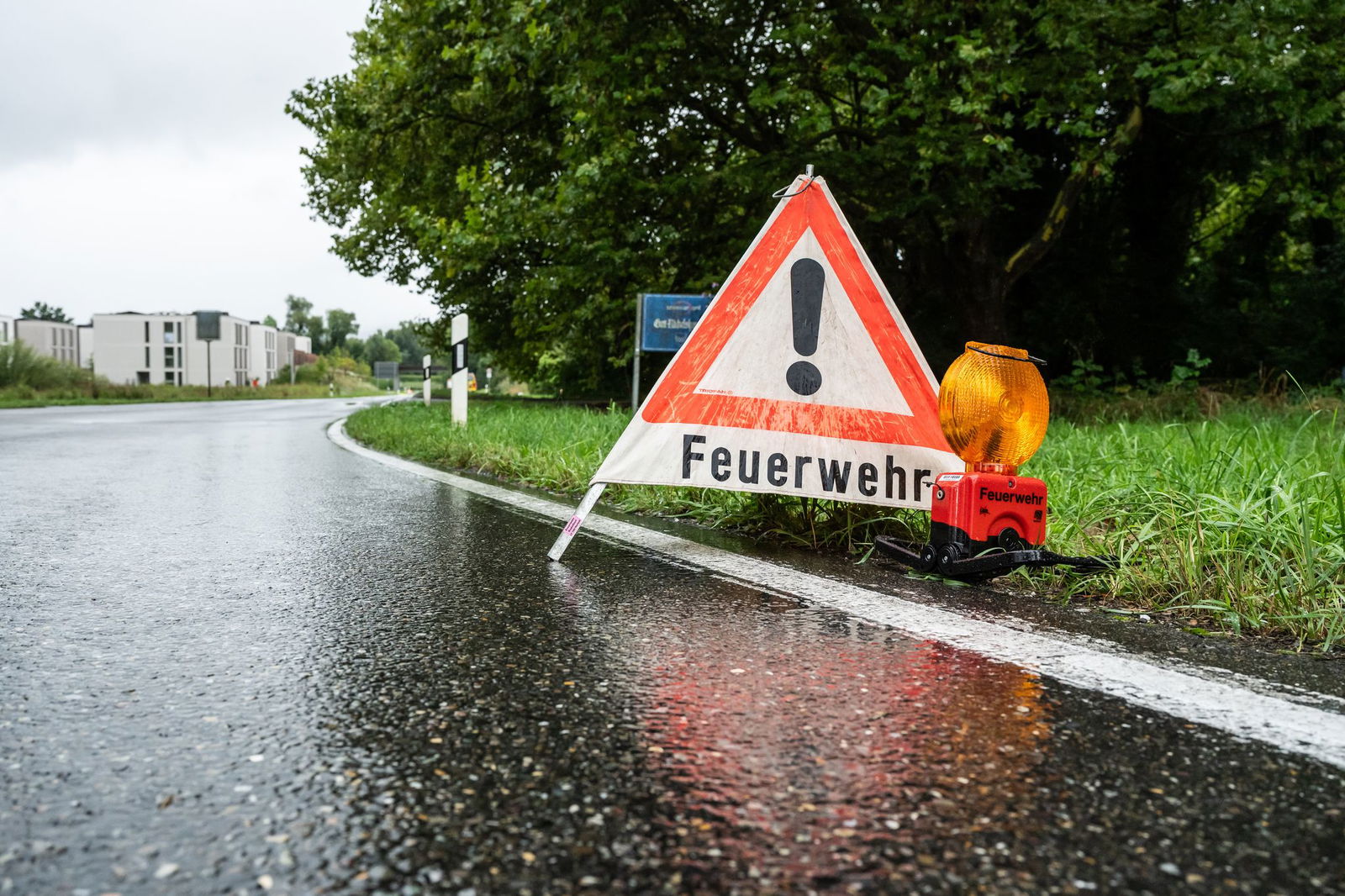 Die Feuerwehr am Bodensee hat mit Starkregen-Einsätzen zu kämpfen.