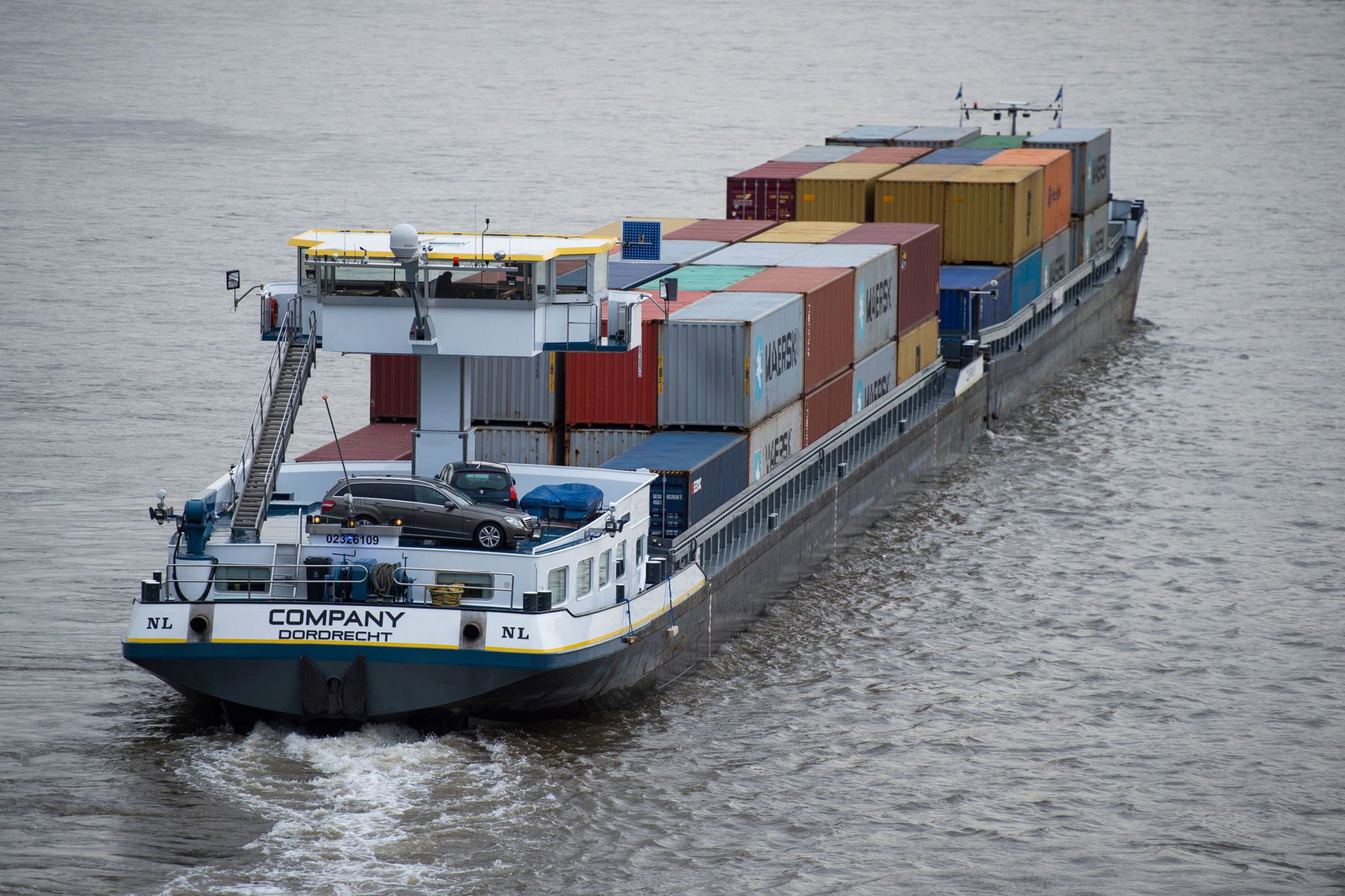 Für die Binnenschiffer bedeuten die Regenfälle und damit höheren Wasserstände eine deutliche Entspannung. (Symbolbild)