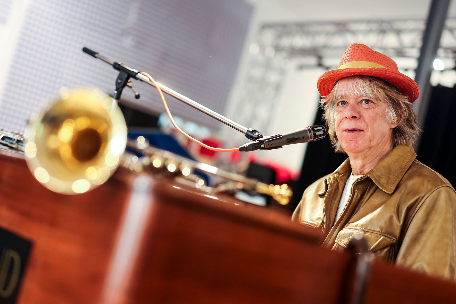 Helge Schneider spielt eine ganze Reihe von Instrumenten. (Archivbild)