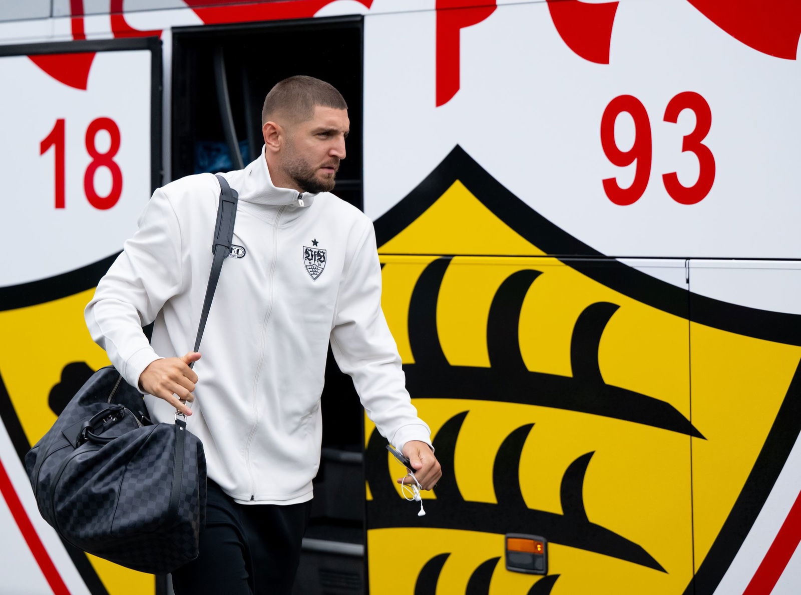 Chabot hat nach eigener Aussage keinen Kontakt zu anderen Clubs.