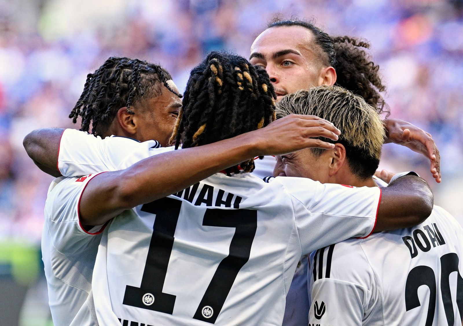 Eintracht Frankfurt bejubelte in Hoffenheim den zweiten Saisonsieg.