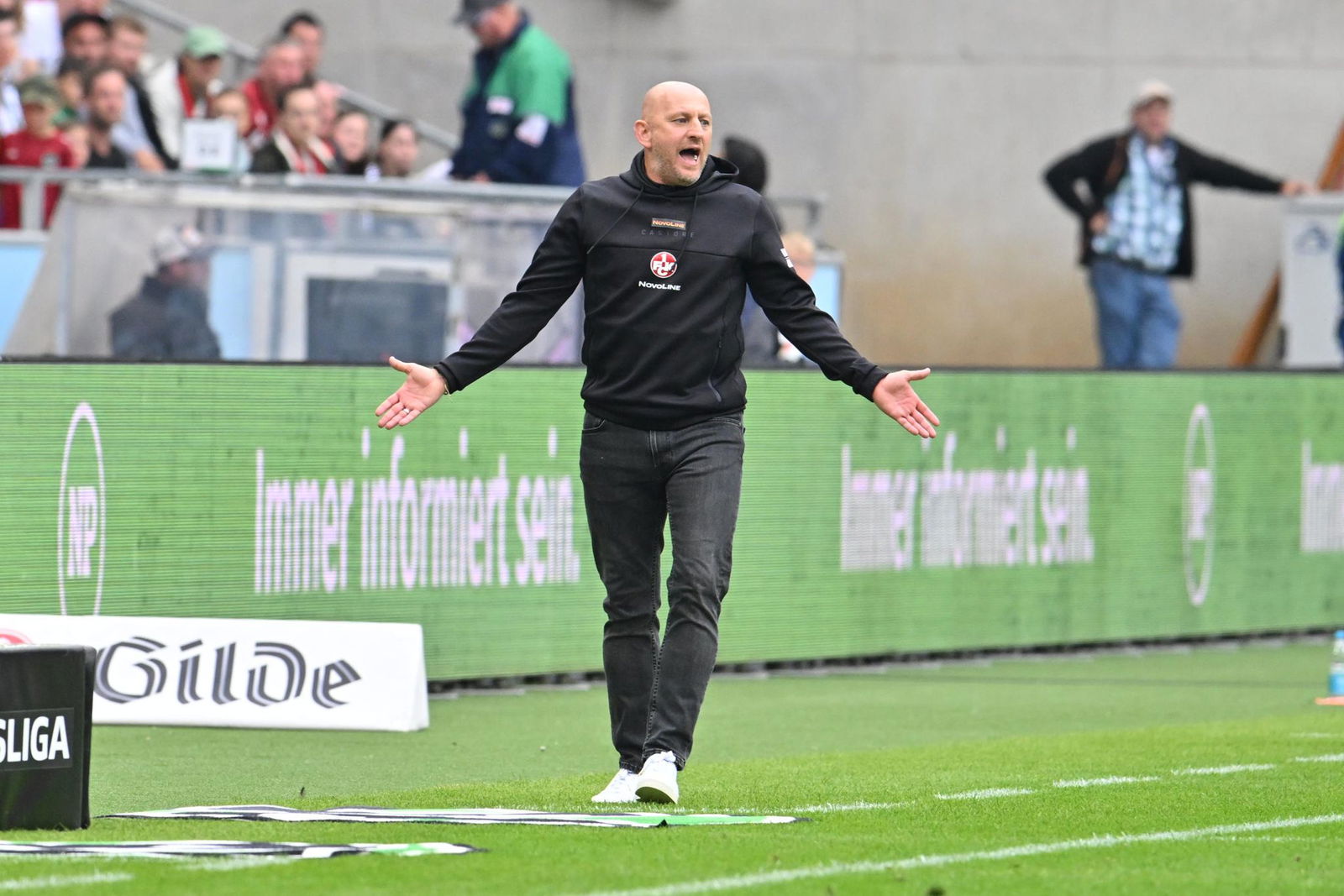 FCK-Trainer Lieberknecht hofft gegen Schalke auf mehr Offensivstärke seiner Mannschaft.