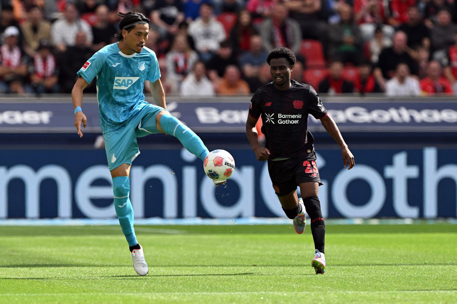 Koki Machida verletze sich im Spiel gegen Bayer Leverkusen. 