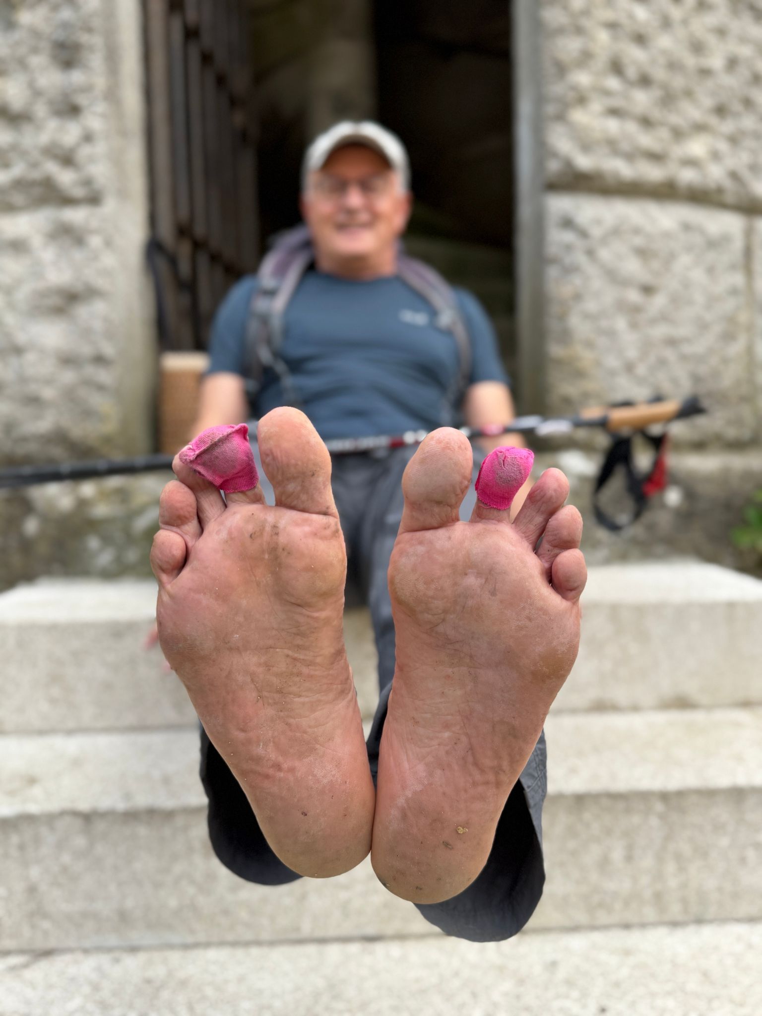 Die Kieselsteine macht dem Sozialdemokraten zu schaffen.