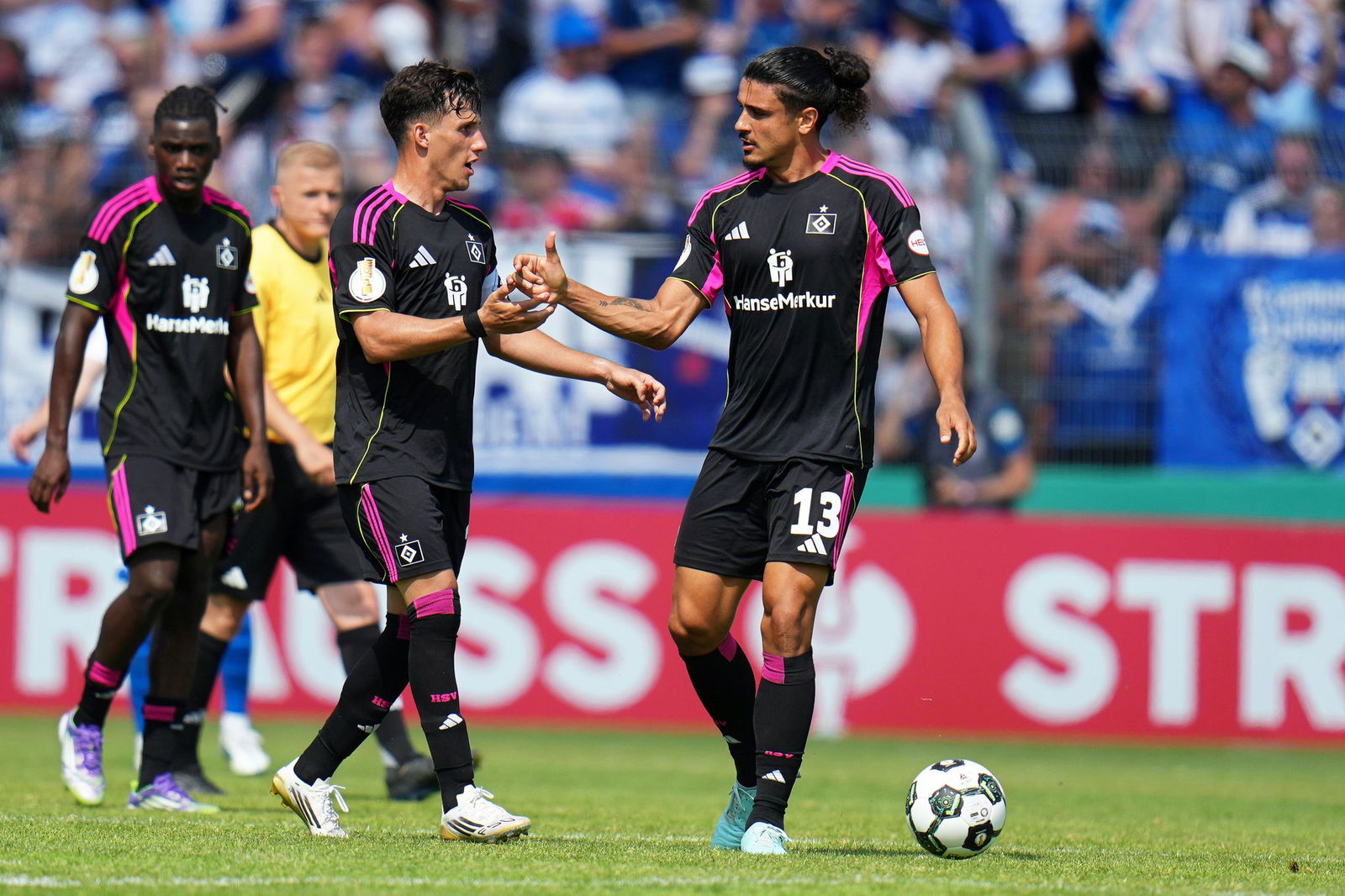 Guilherme Ramos (r.) rettete den HSV in die Verlängerung 