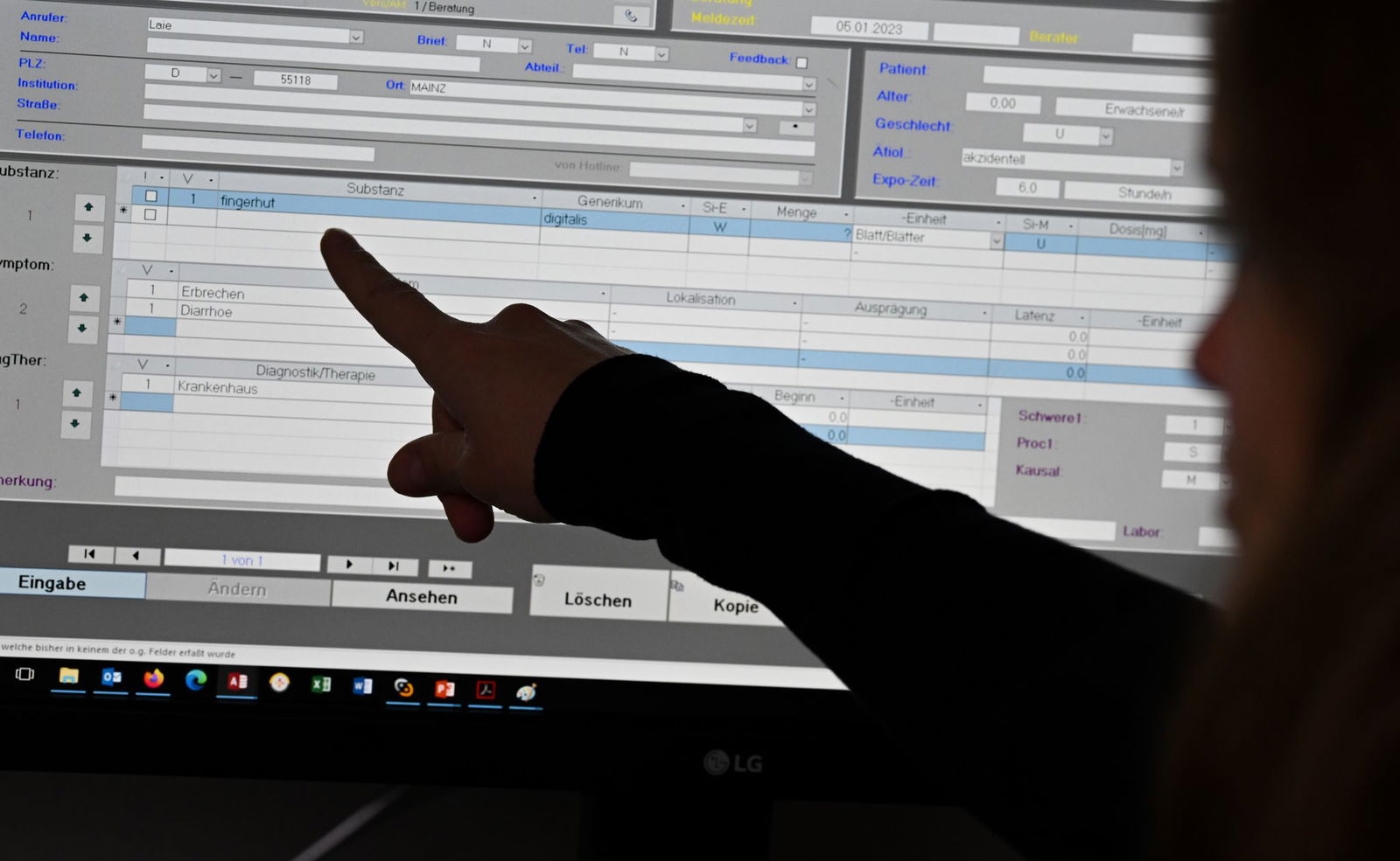 Die Experten im Giftinformationszentrum sind rund um die Uhr erreichbar, wenn Leben in Gefahr ist. (Archivbild)