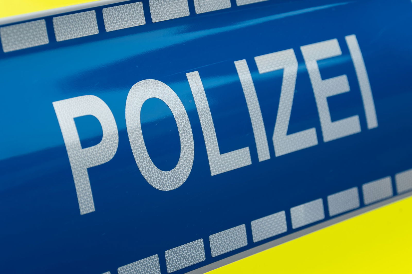 Polizisten aus drei Bundesländern waren am Donnerstag in Darmstadt an den Kontrollen beteiligt. (Symbolbild)