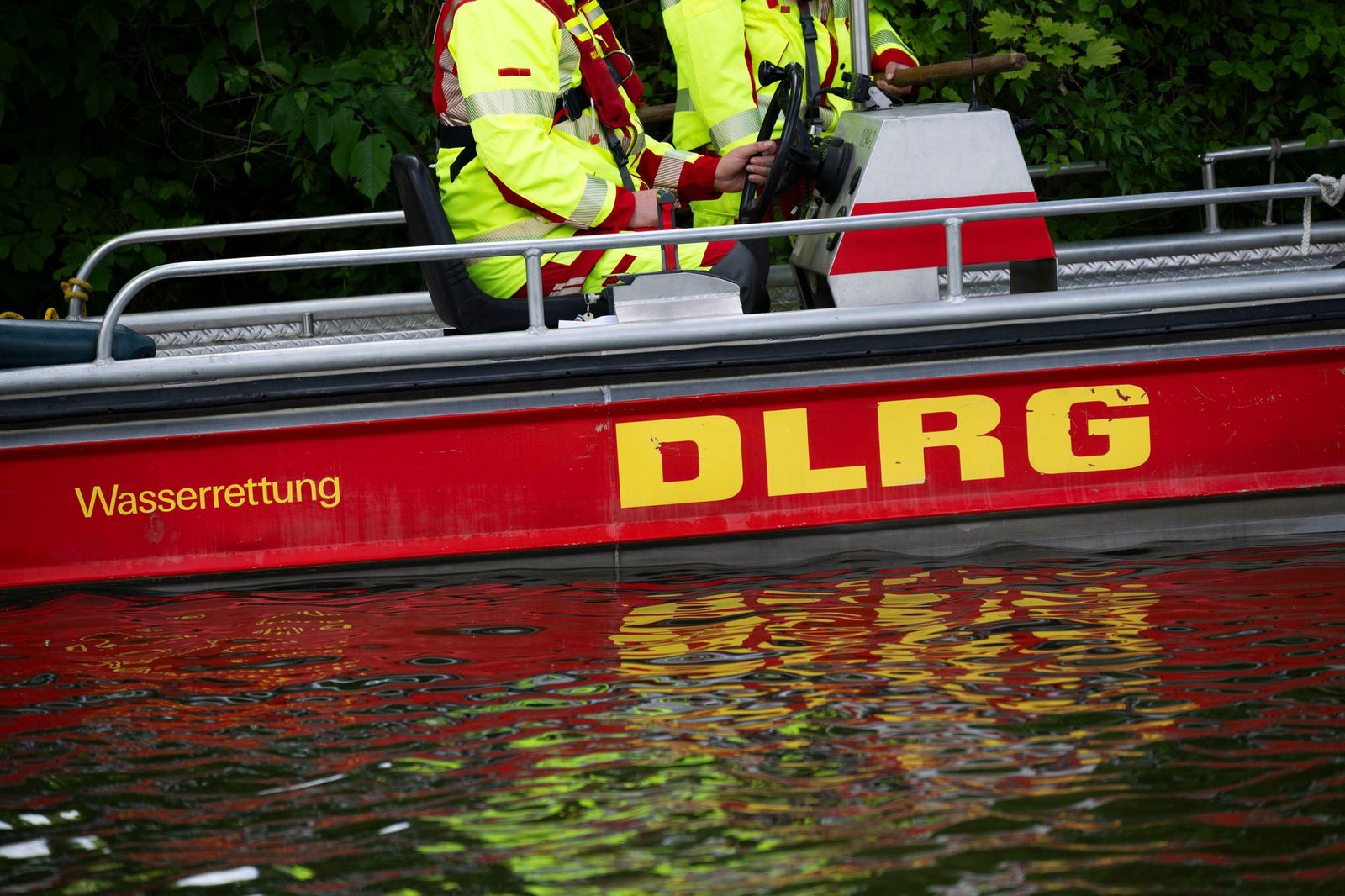 Trotz intensiver Suche konnte der Mann nicht mehr lebend gefunden werden. (Symbolbild)