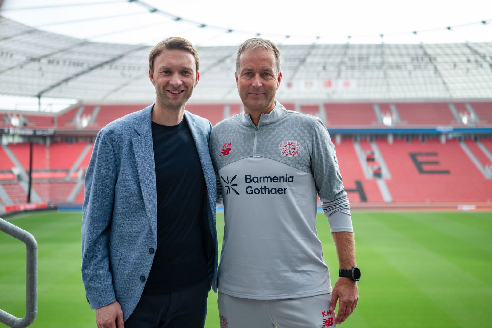 Kasper Hjulmand (r) und Simon Rolfes kennen sich schon länger.