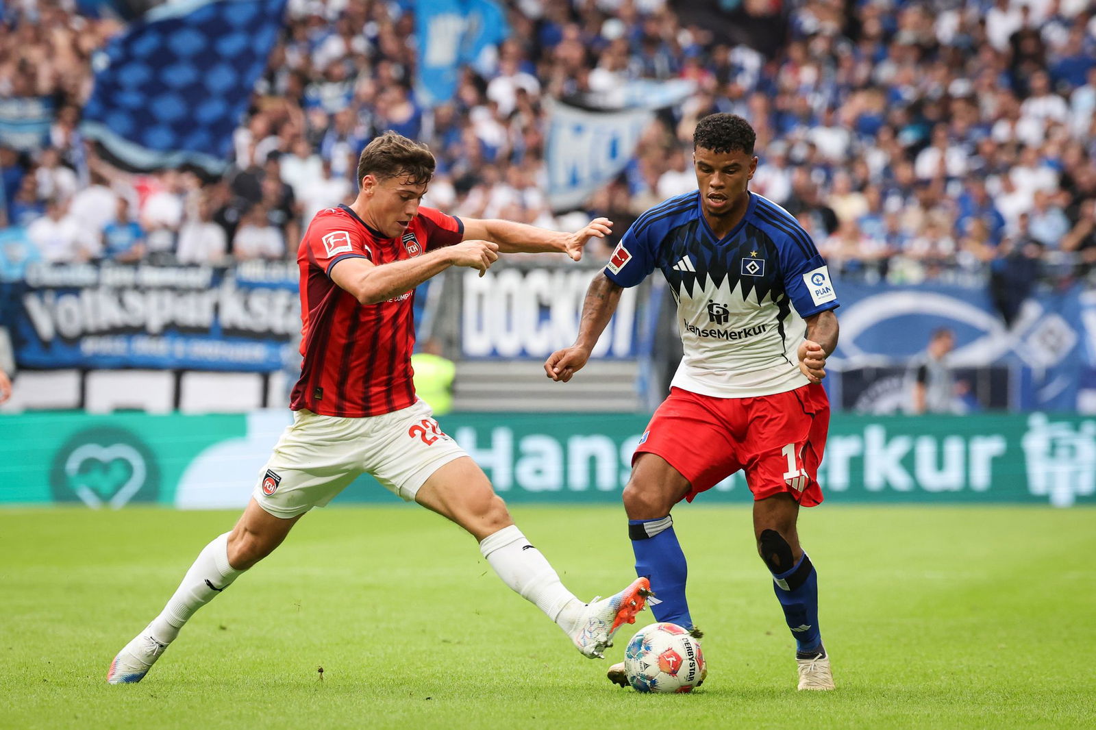 Sorgte für Heidenheim immer wieder für Gefahr: Luca Kerber (l).