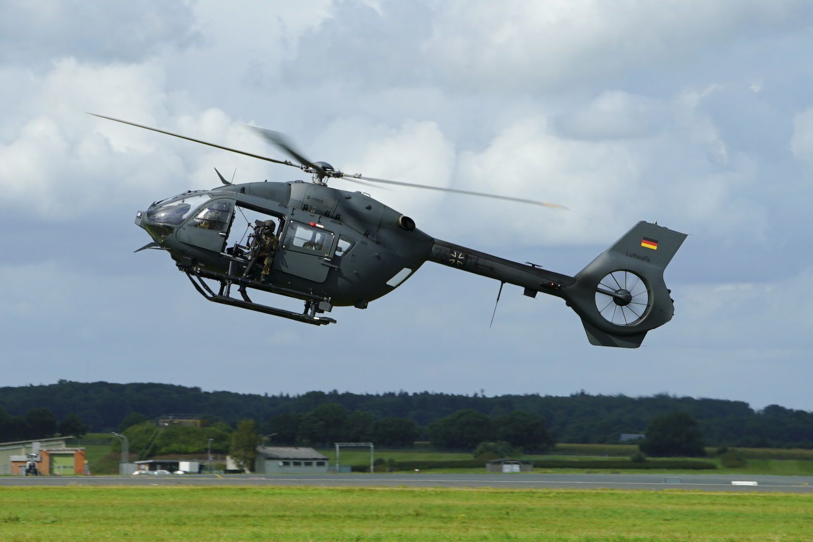 Bundeswehrhubschrauber beim Start