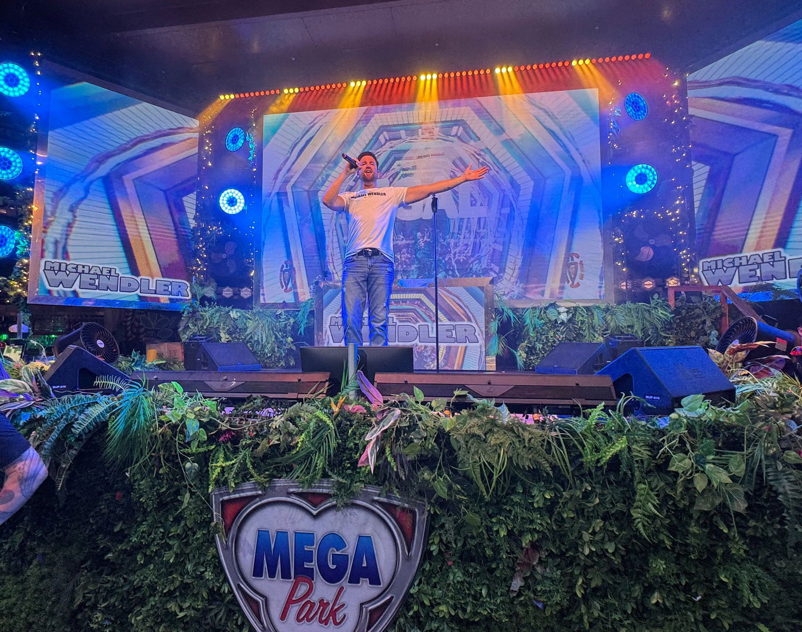 Rund 40 Minuten stand Michael Wendler auf der Bühne.