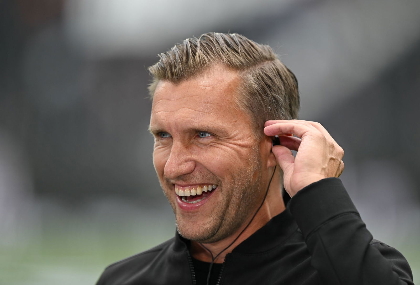 Hat derzeit gut lachen: Eintracht Frankfurts Sportvorstand Markus Krösche.