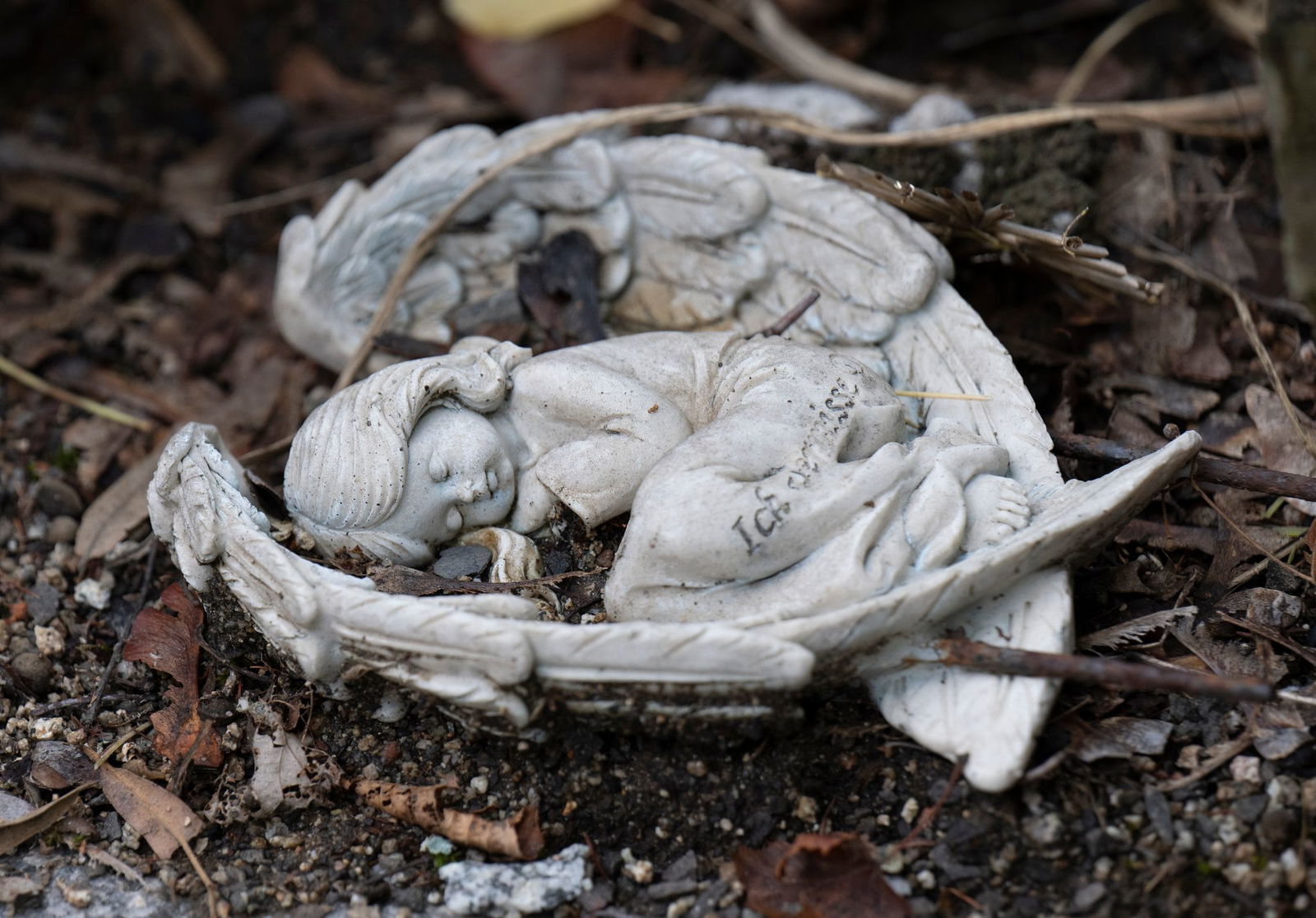 Bestatter haben zum neuen Bestattungsgesetz noch viele offene Fragen. (Illustration) 